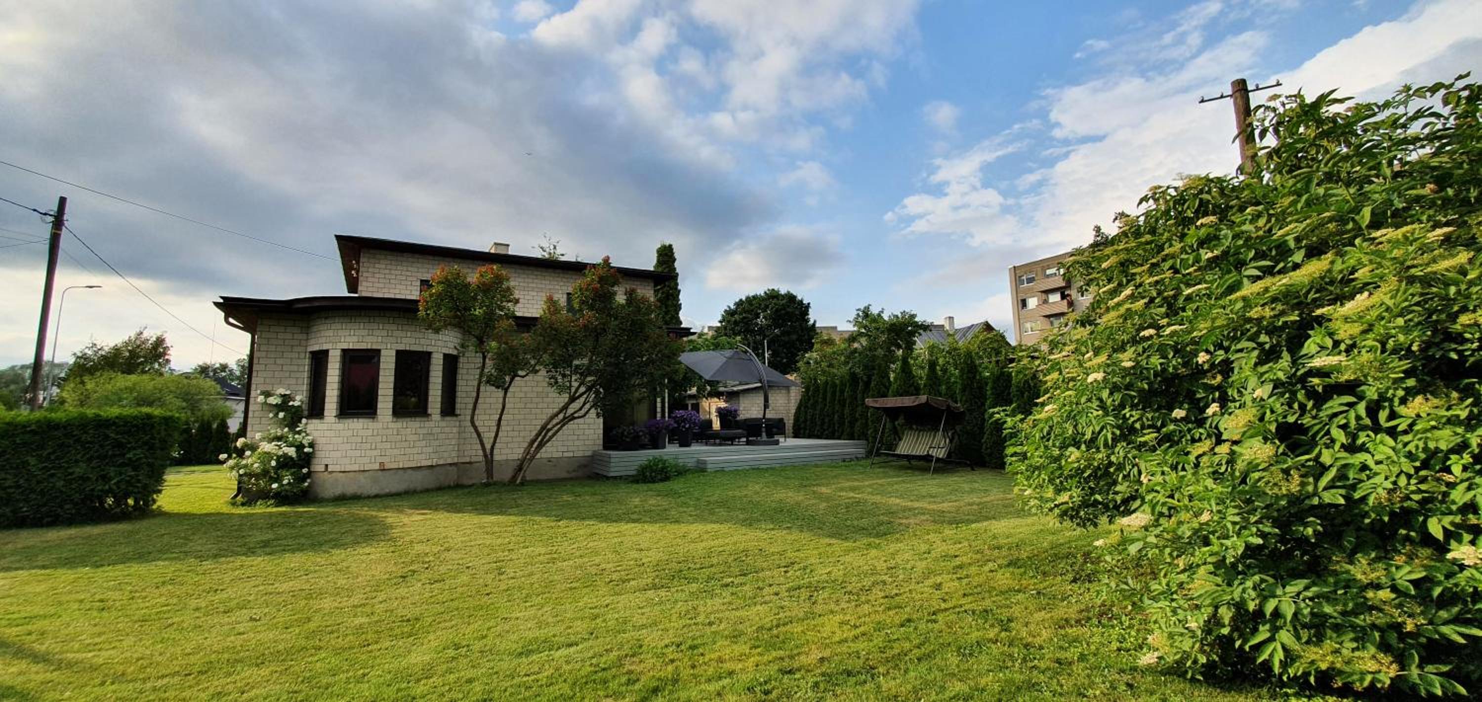 Four-Bedroom House - Photo 34