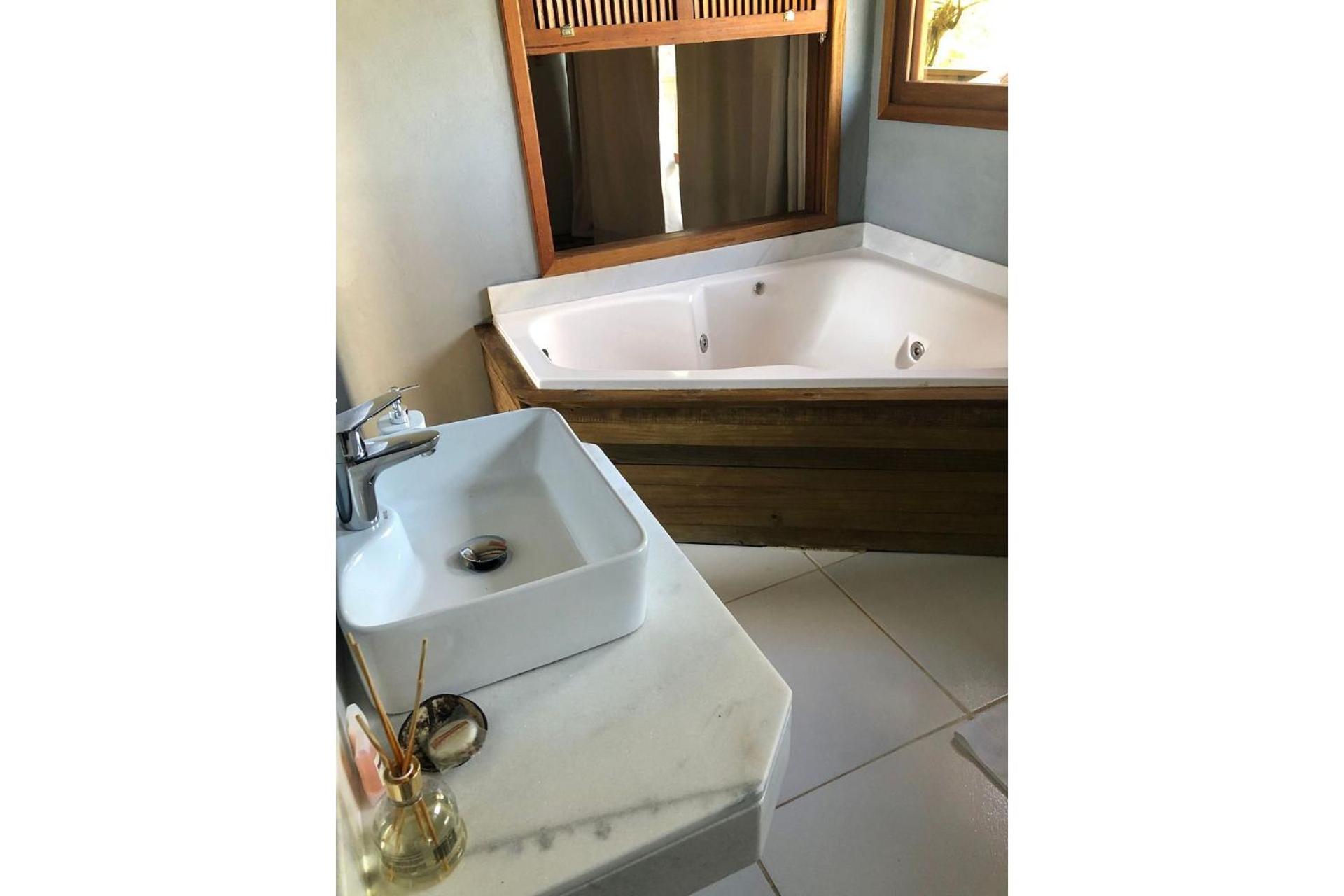 Studio with Spa Bath photo 3