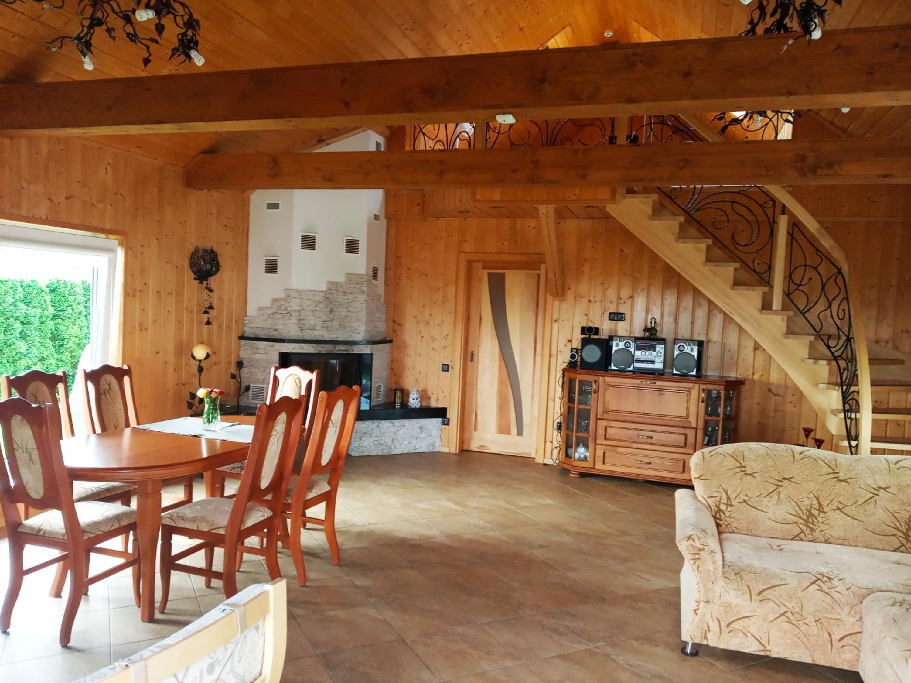 Apartment - Split Level - Photo 16