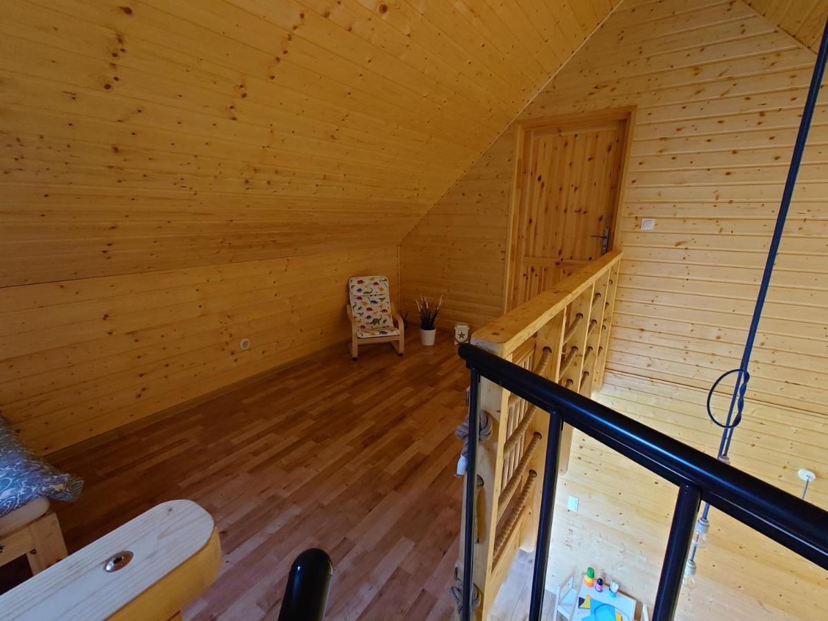 Three-Bedroom House photo 2