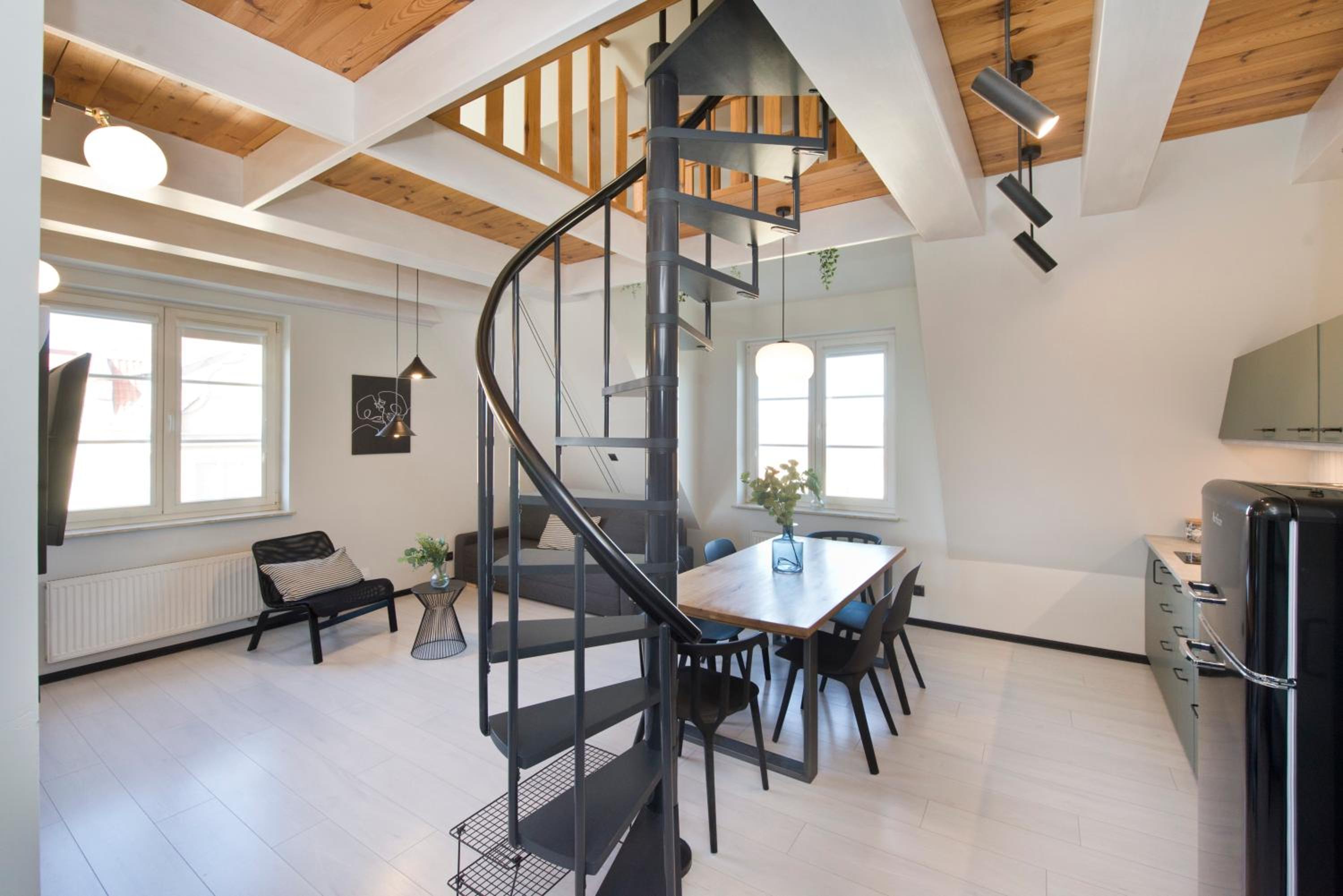 Duplex Apartment - Photo 63