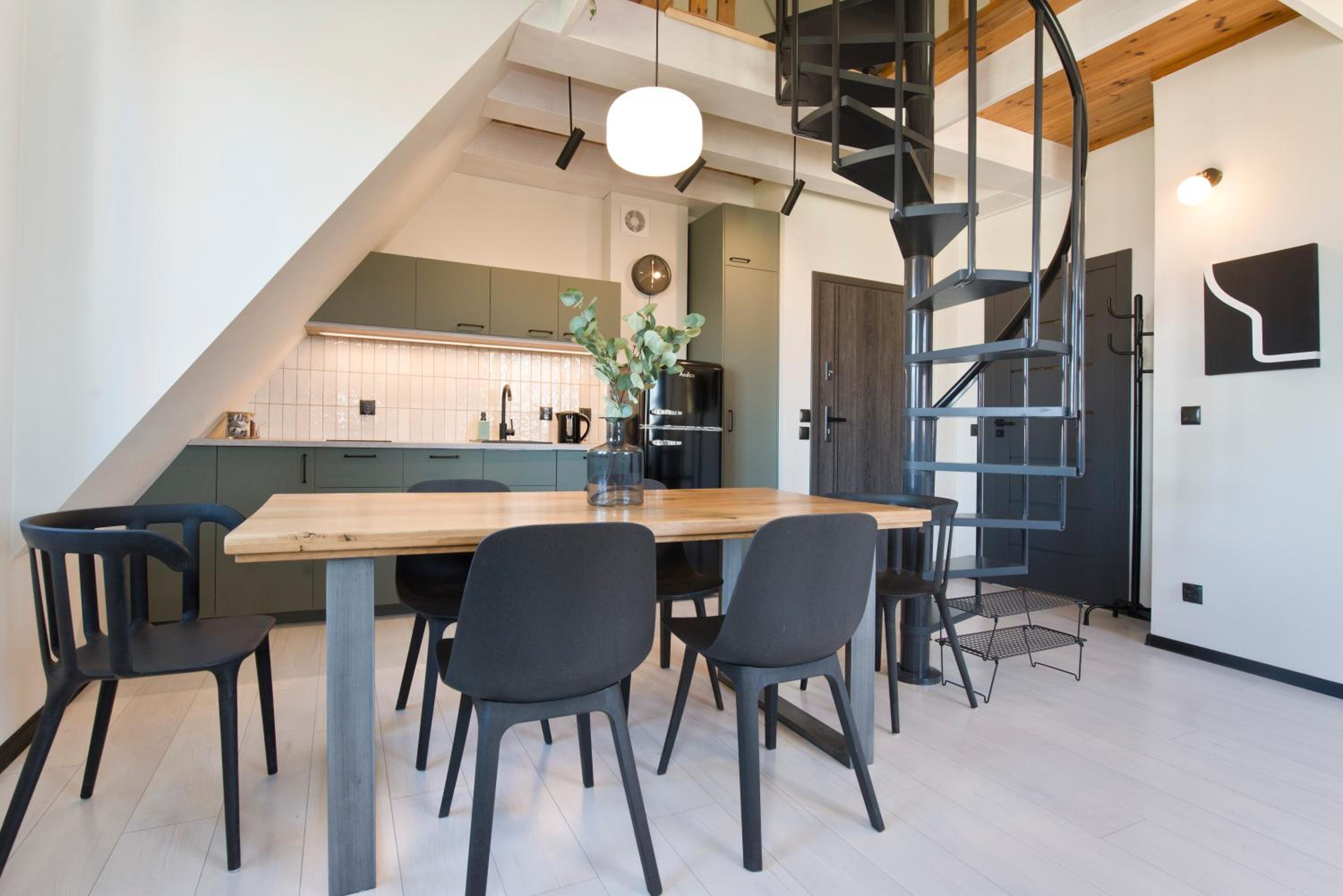 Duplex Apartment - Photo 8