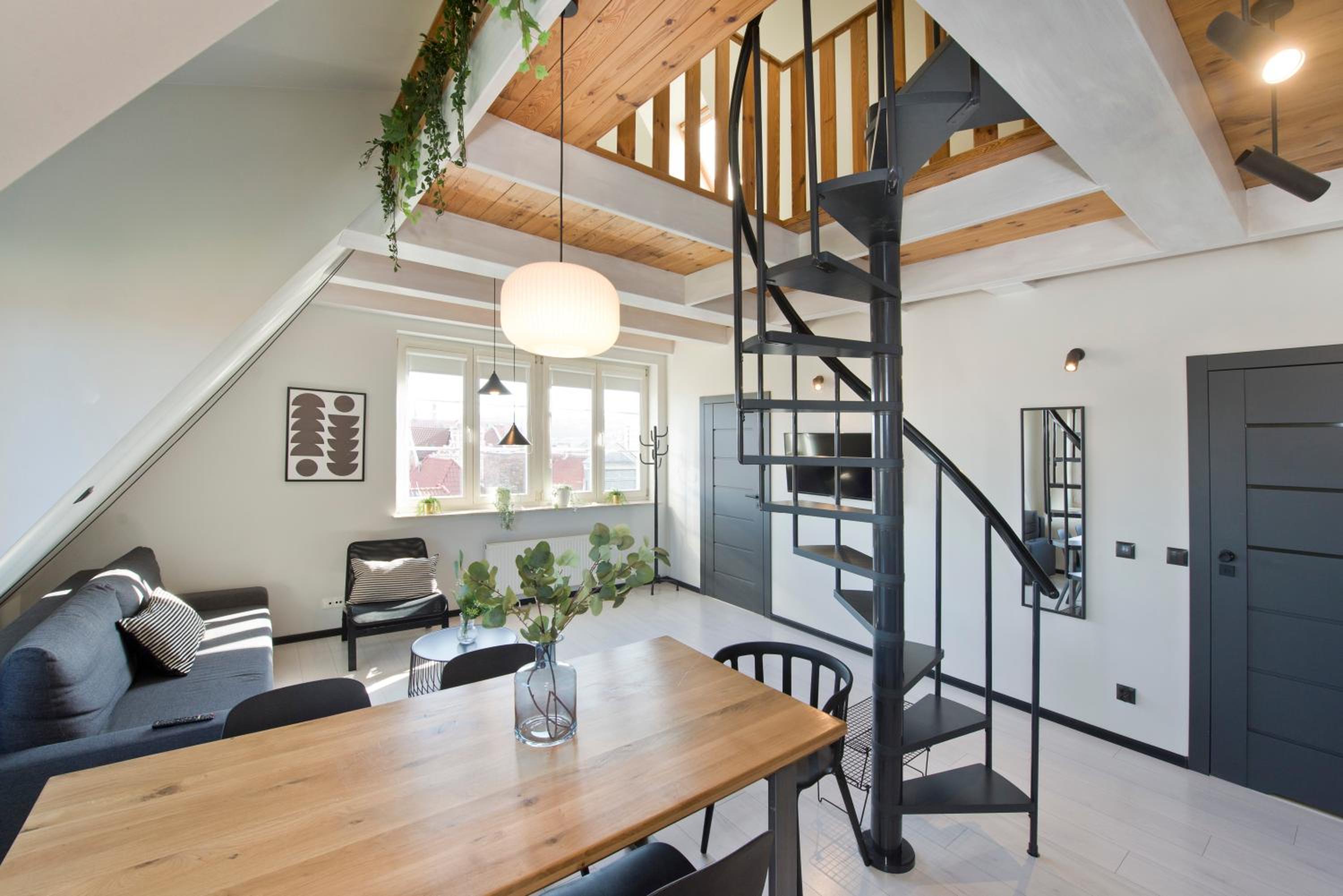 Duplex Apartment - Photo 66