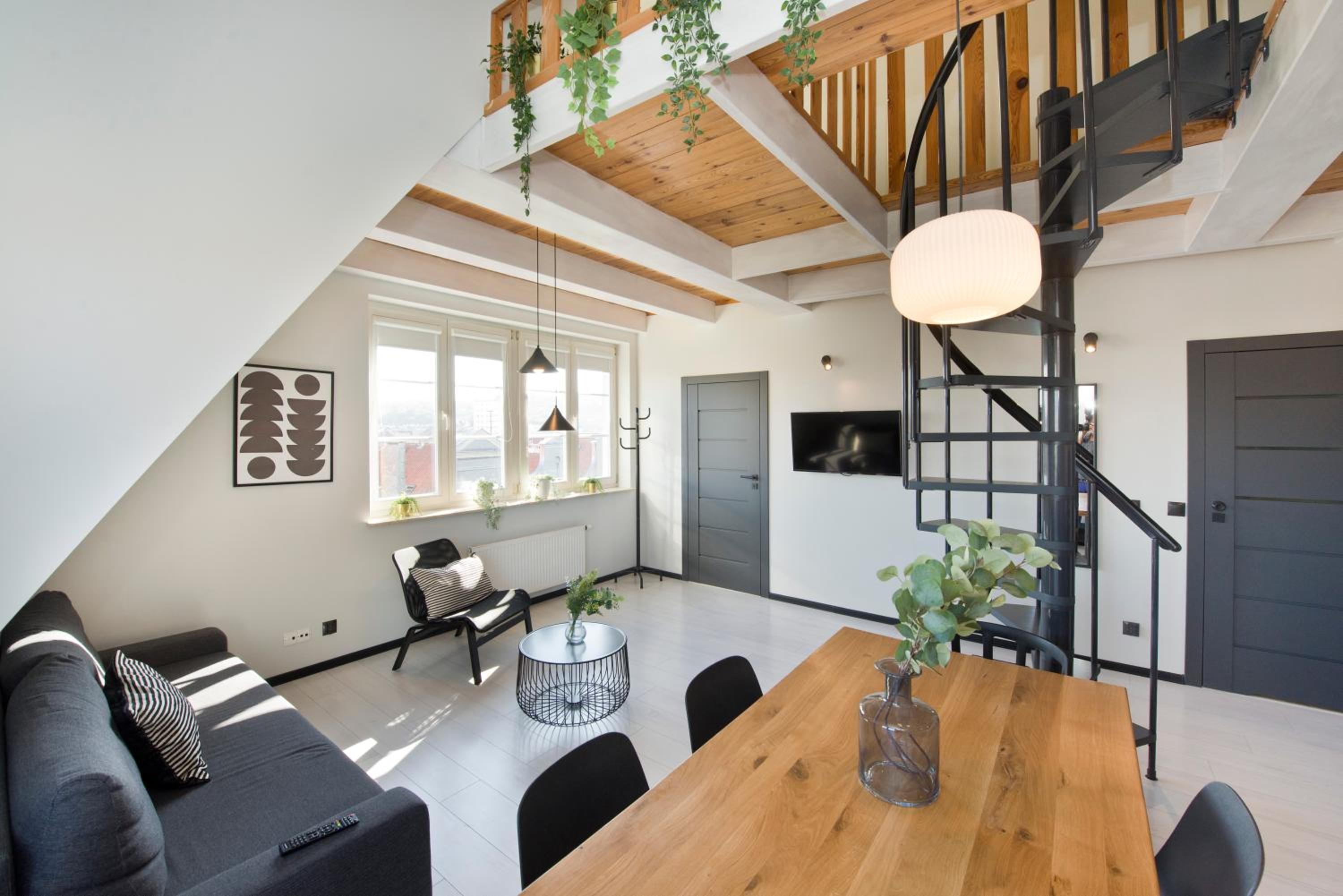 Duplex Apartment - Photo 65