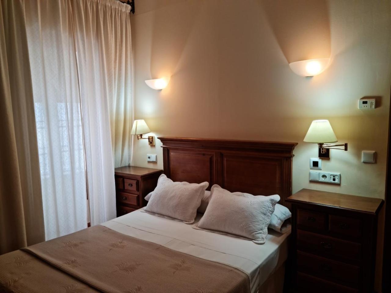 Double Room - Photo 1