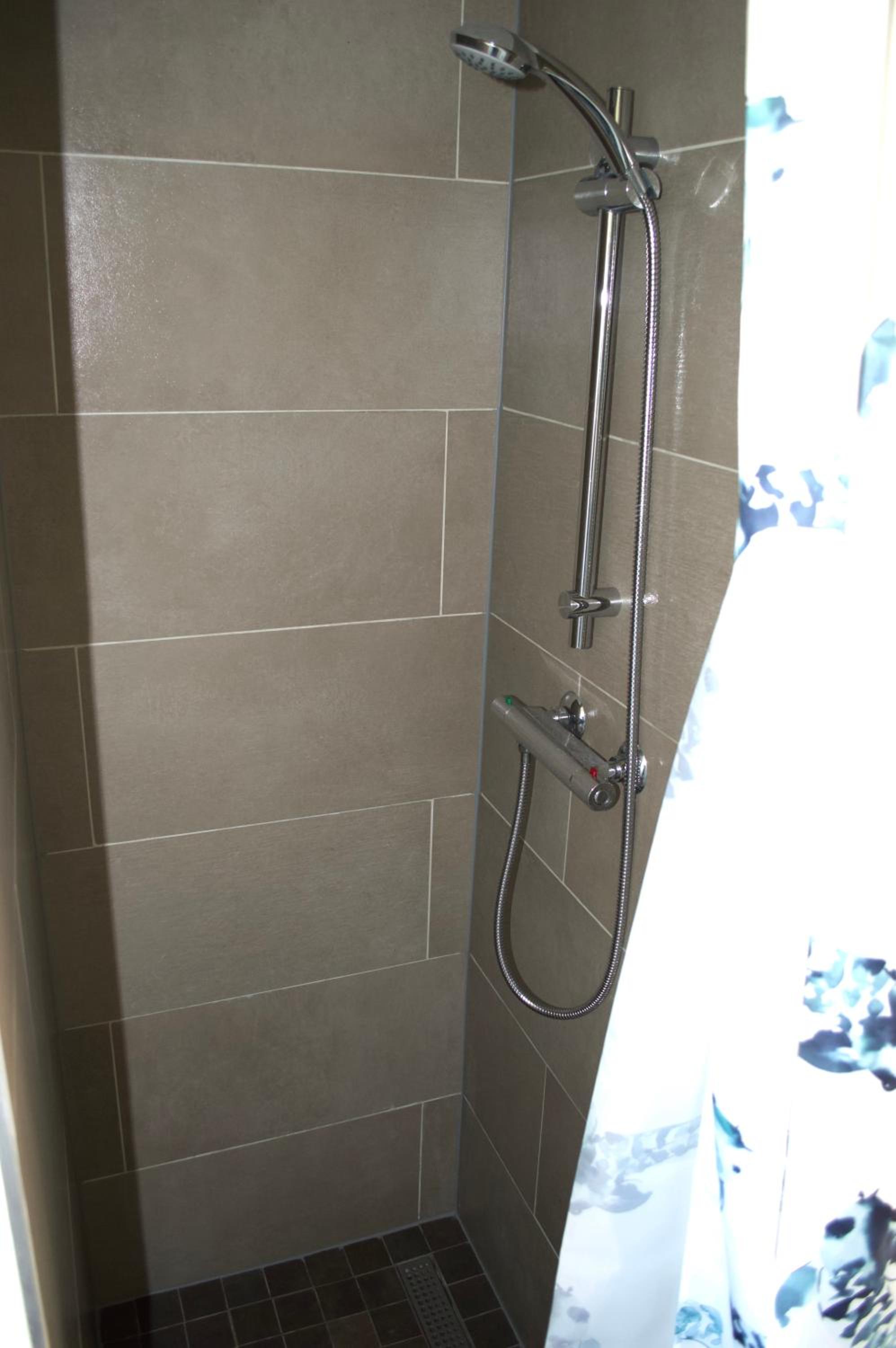 Two-Bedroom Apartment - Photo 14