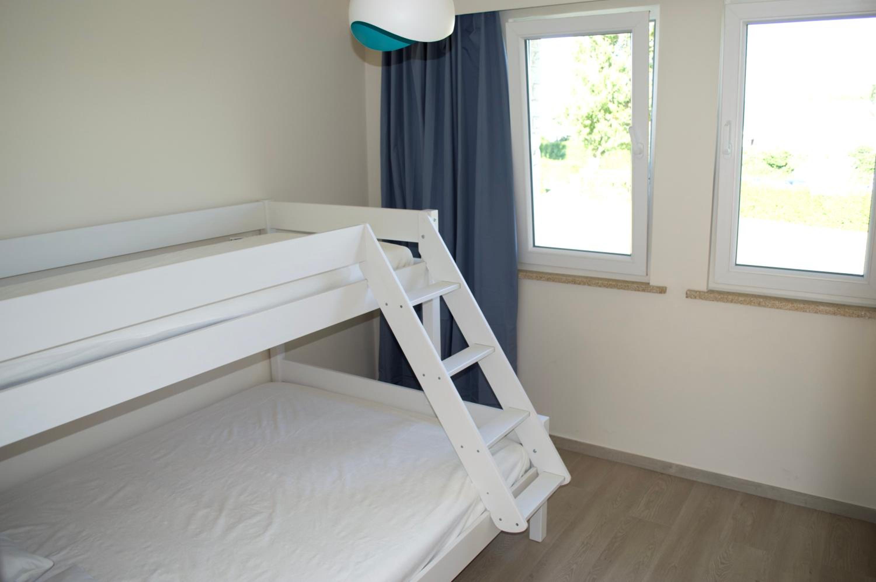 Two-Bedroom Apartment - Photo 26