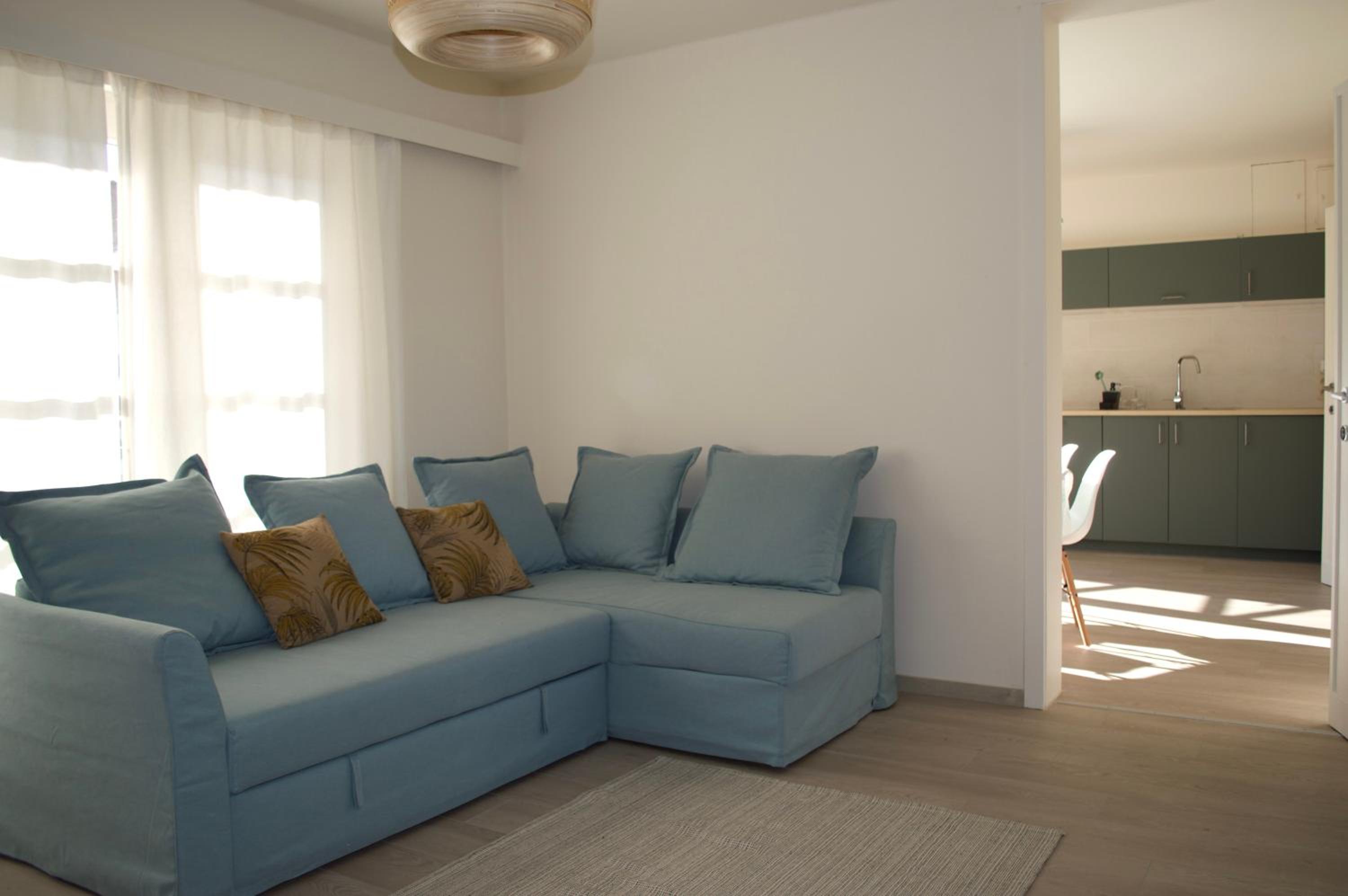 Two-Bedroom Apartment - Photo 21