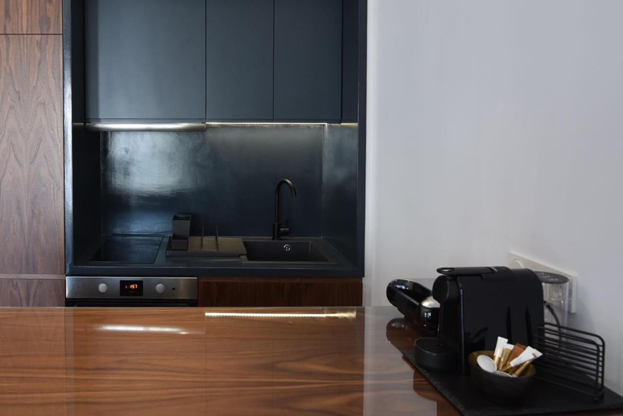 One-Bedroom Apartment - Photo 7