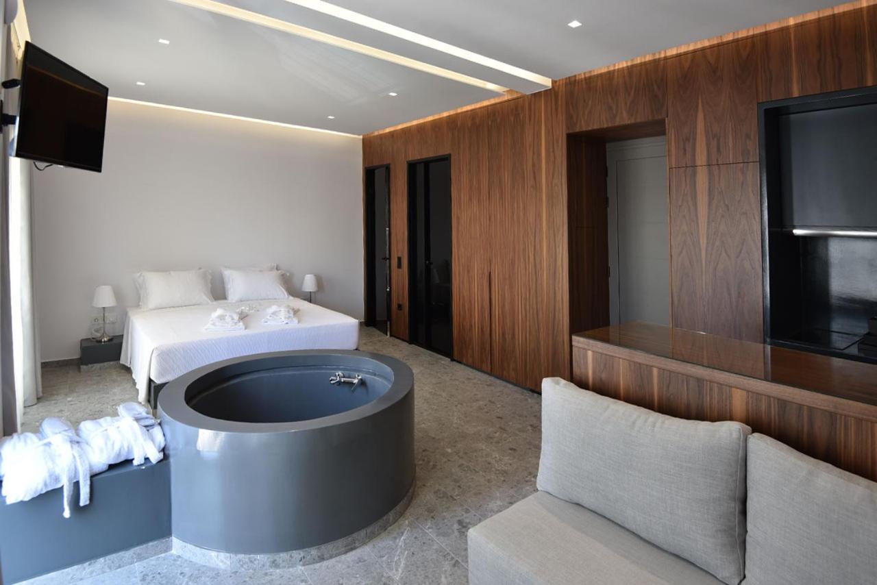 One-Bedroom Apartment - Photo 9