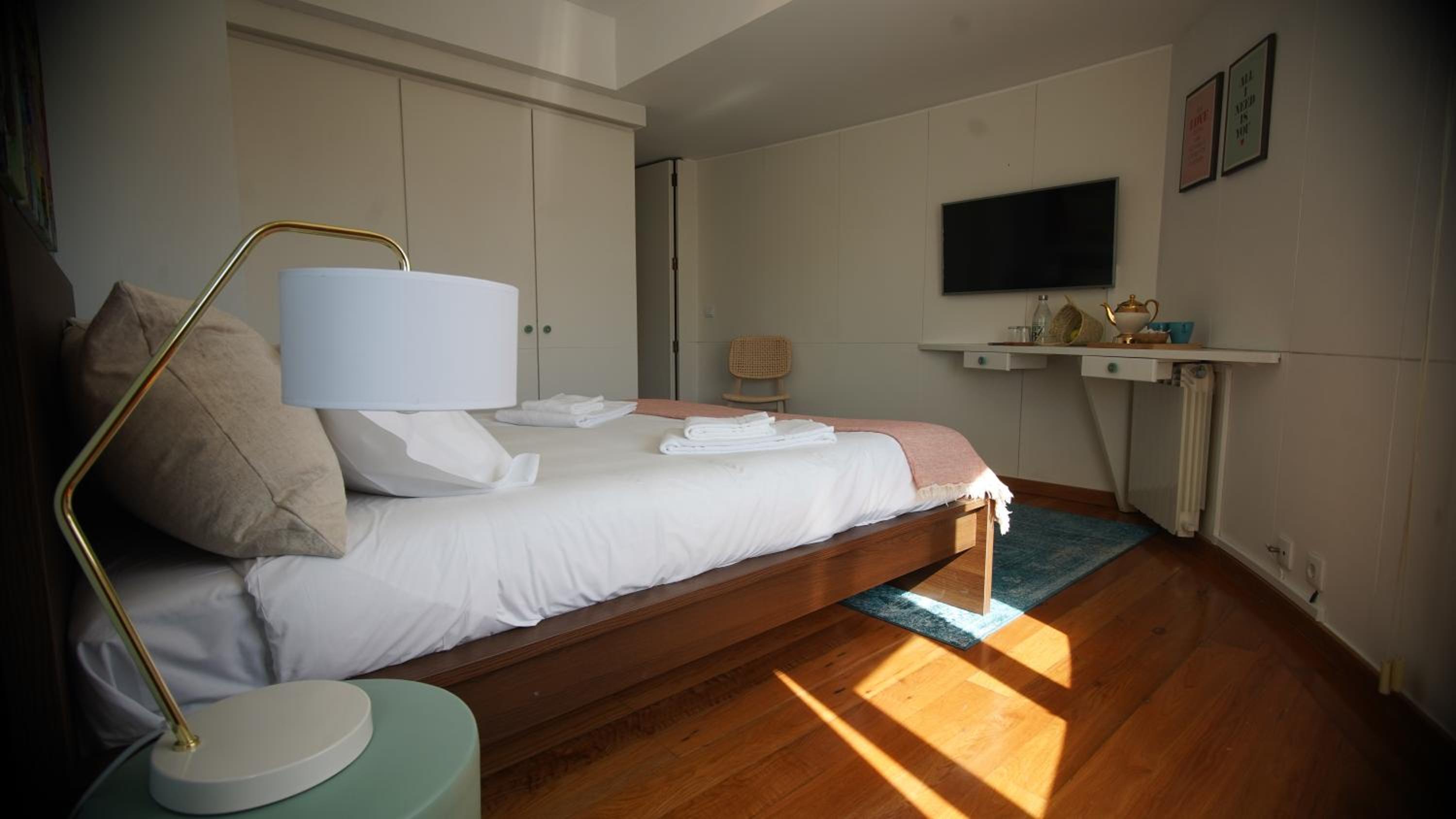 Double Room with Spa Bath - Photo 3