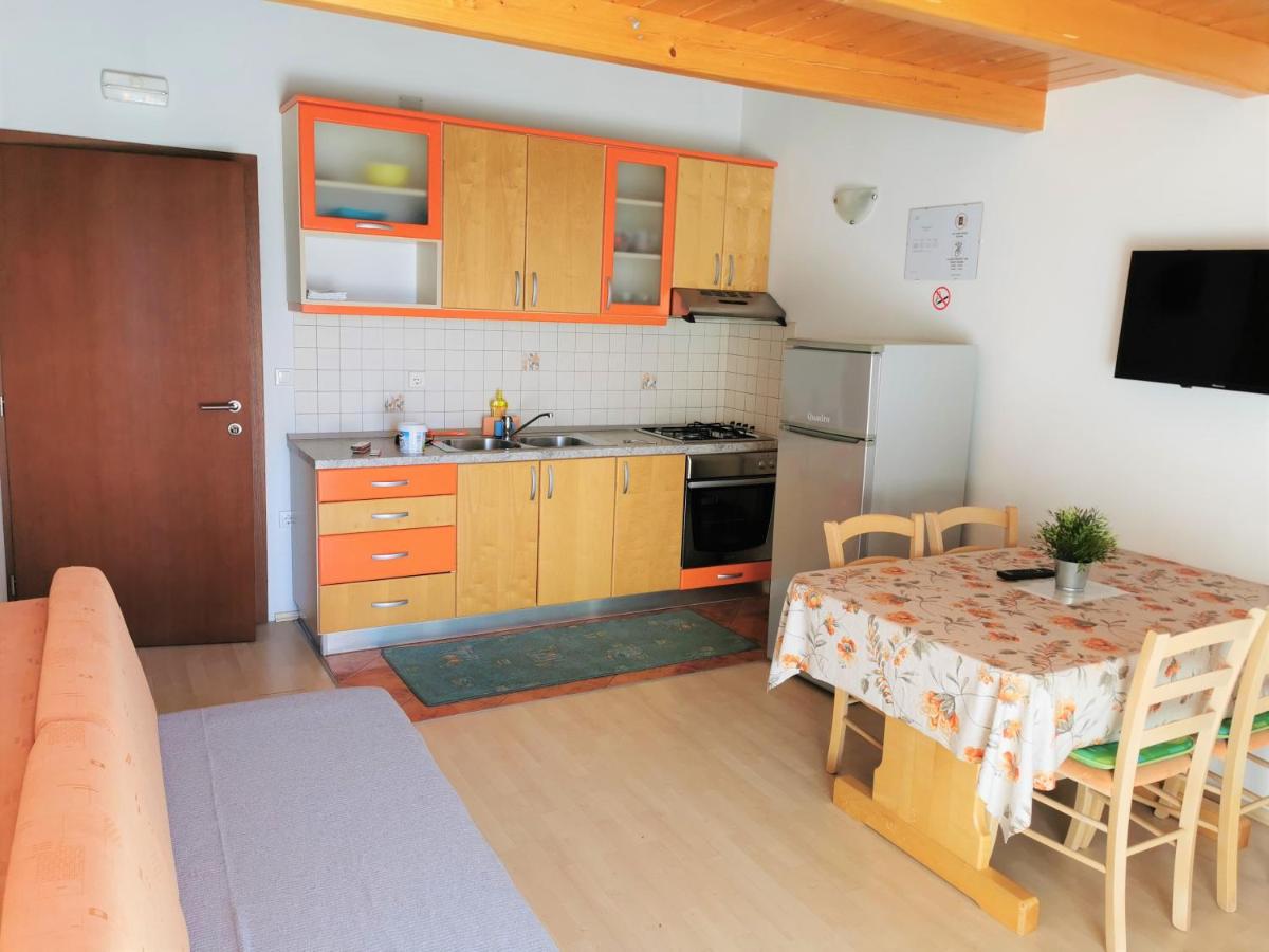 Apartment with Balcony photo 1