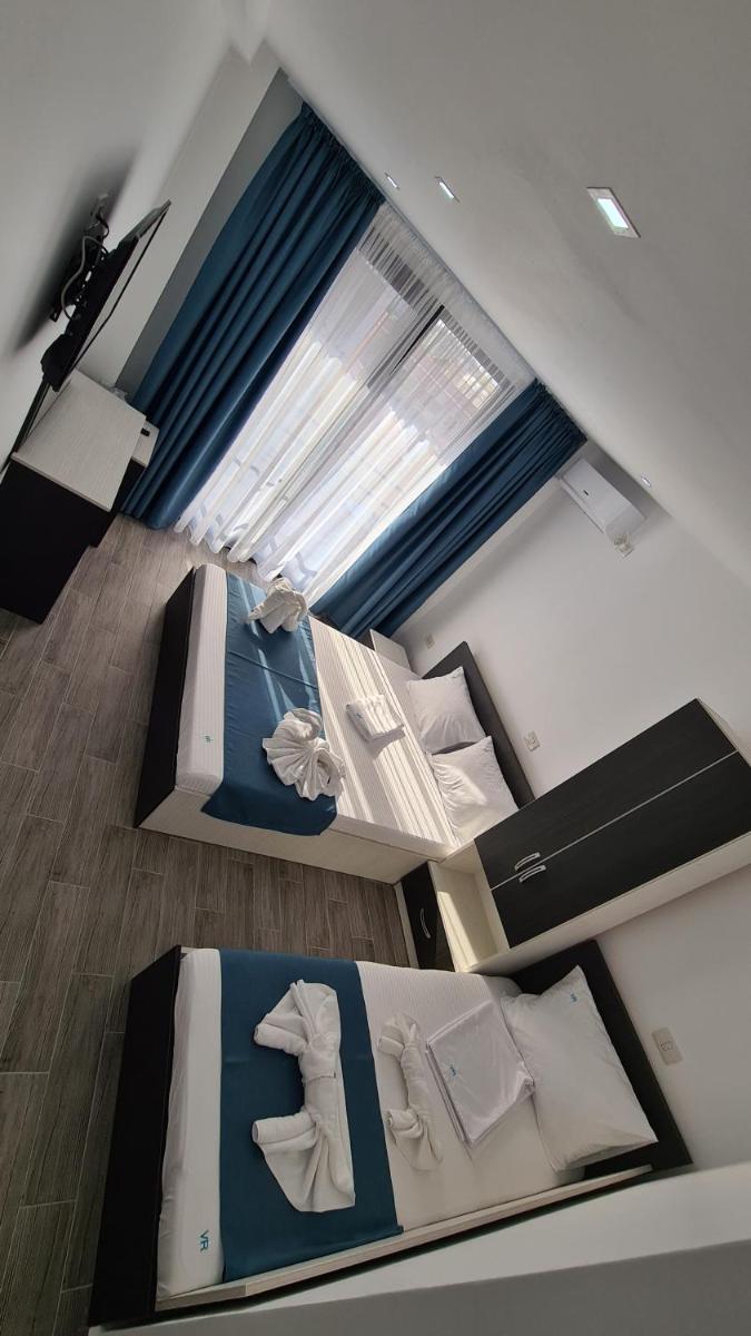Triple Room - Photo 1