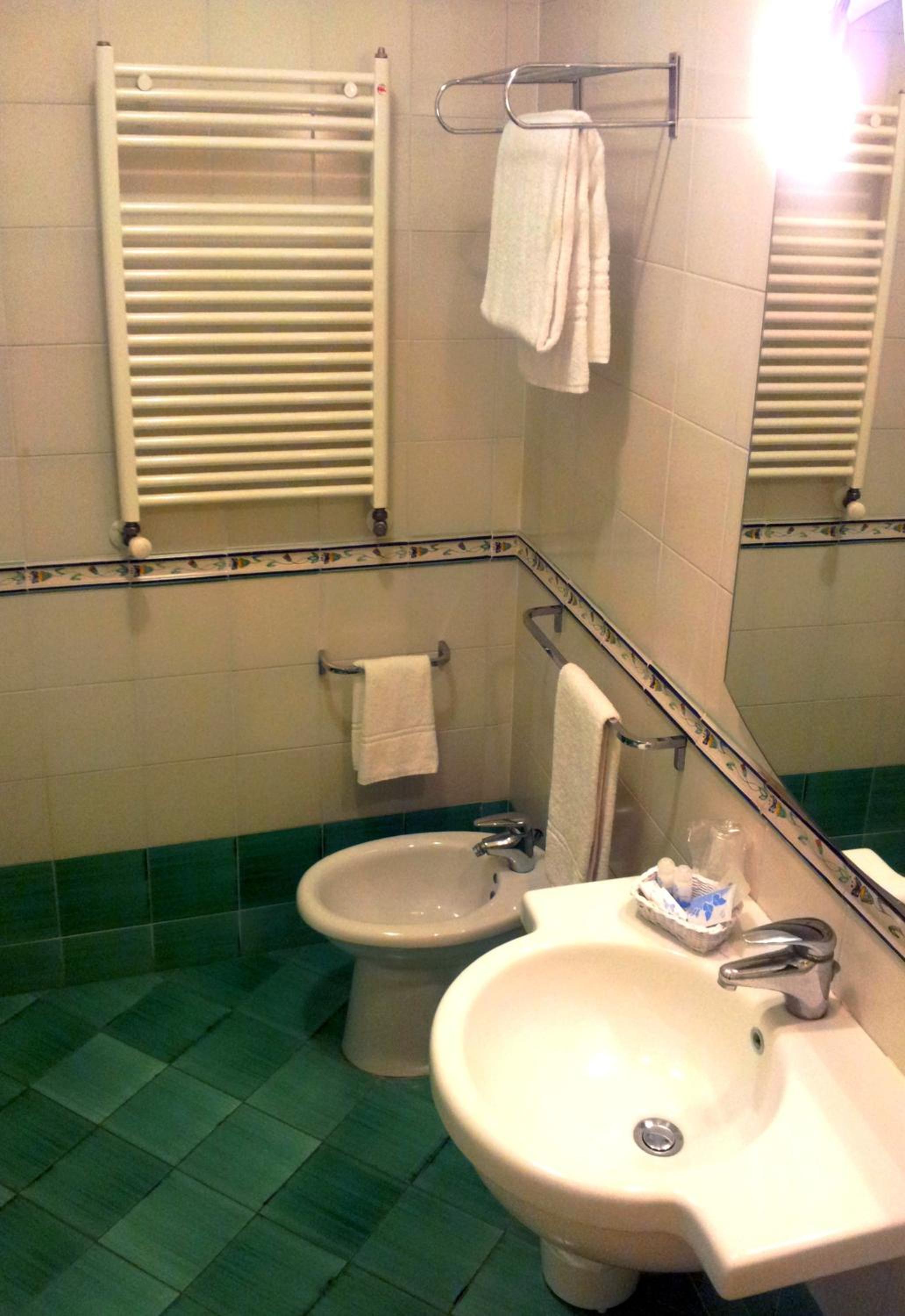 Triple Room - Photo 2