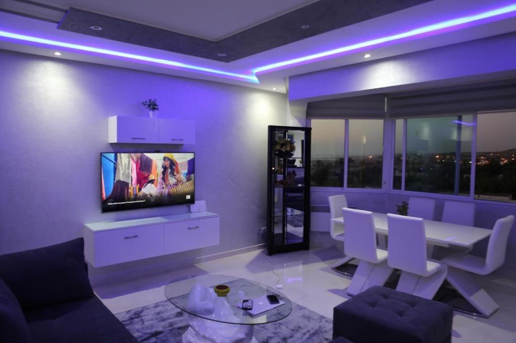 Two-Bedroom Apartment - Photo 9