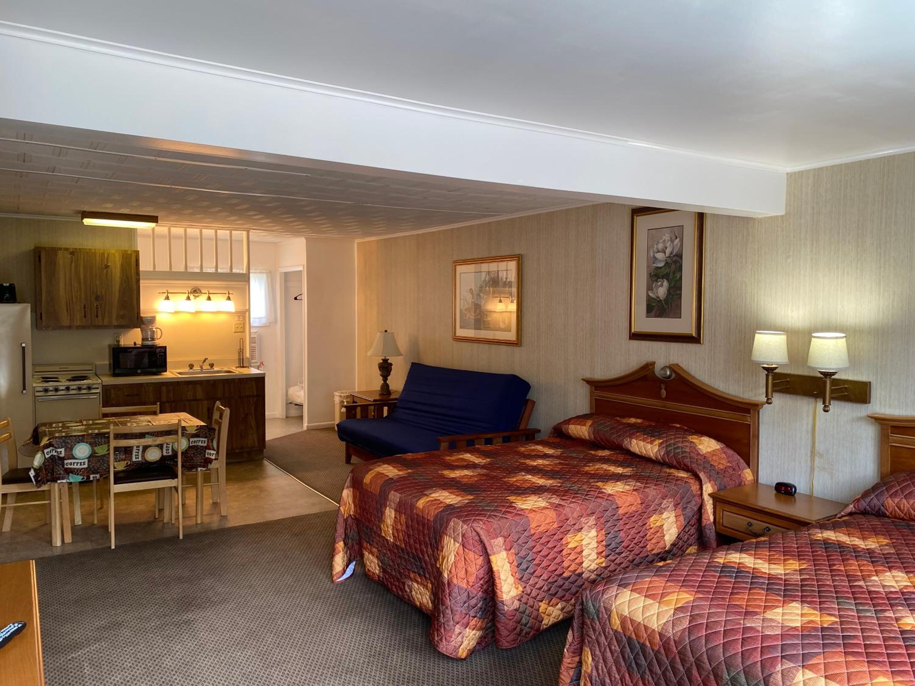Suite with Kitchen photo 3