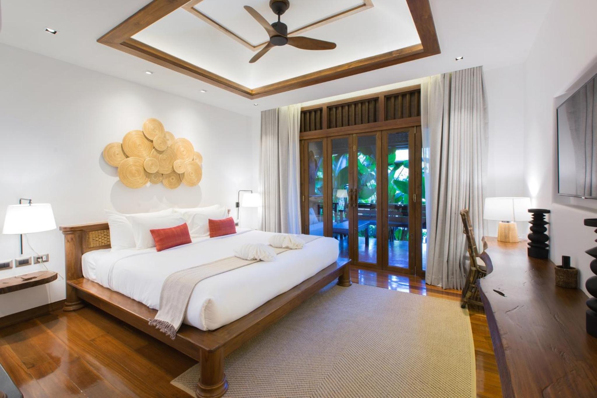 Grand Deluxe King Room