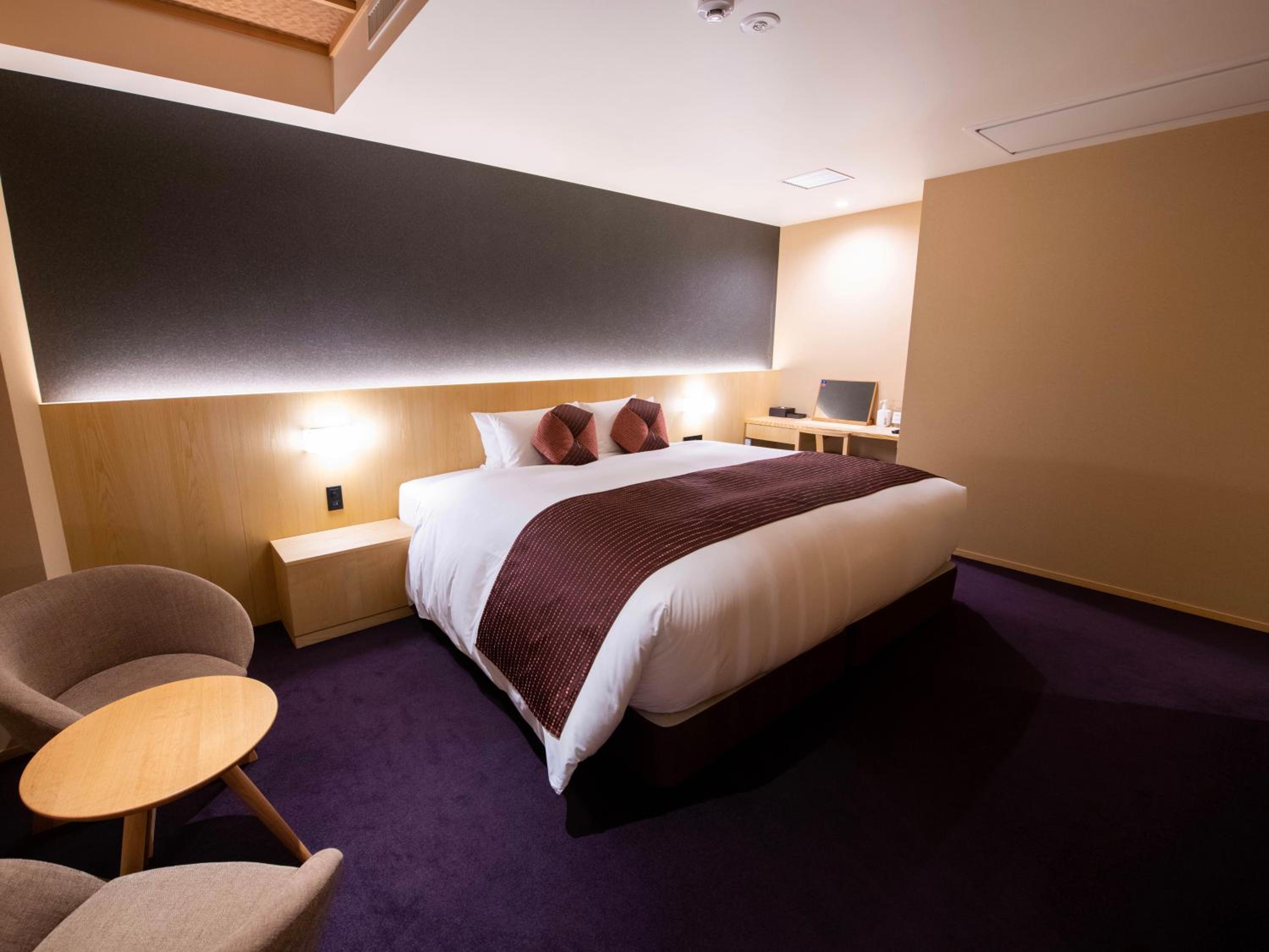 Superior King Room - Photo 14