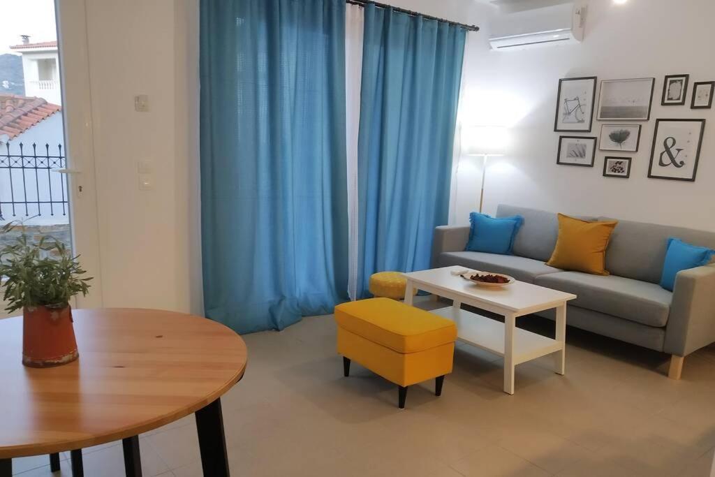 One-Bedroom Apartment photo 3