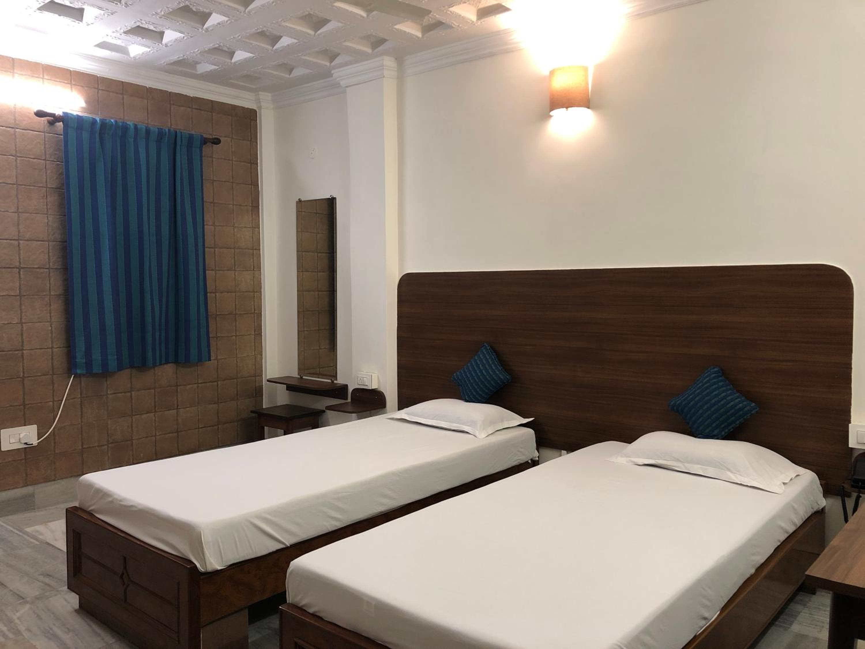 Deluxe Double or Twin Room - Photo 3