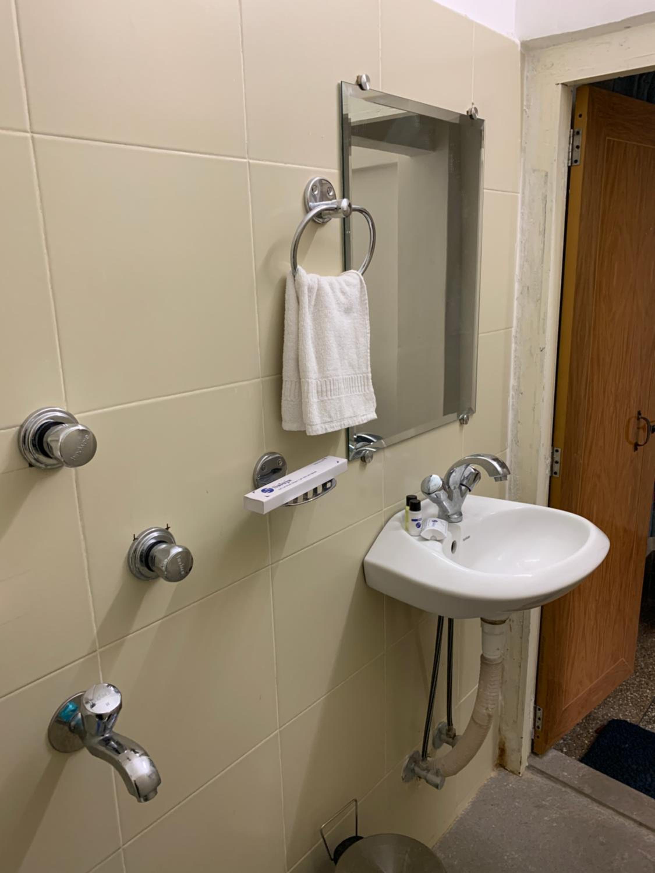 Standard Single Room photo 2