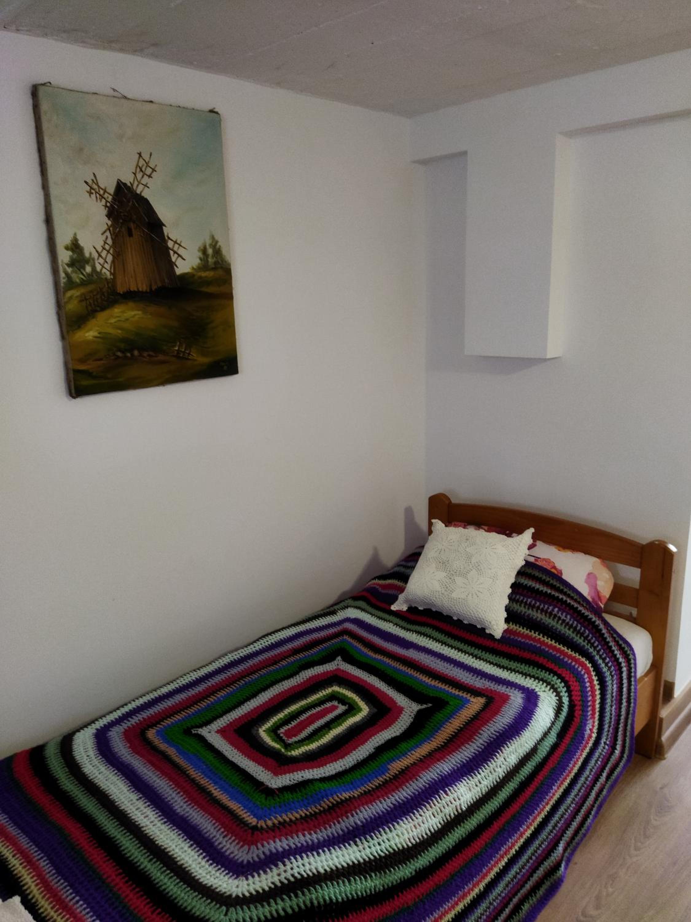 One-Bedroom Apartment - Photo 14