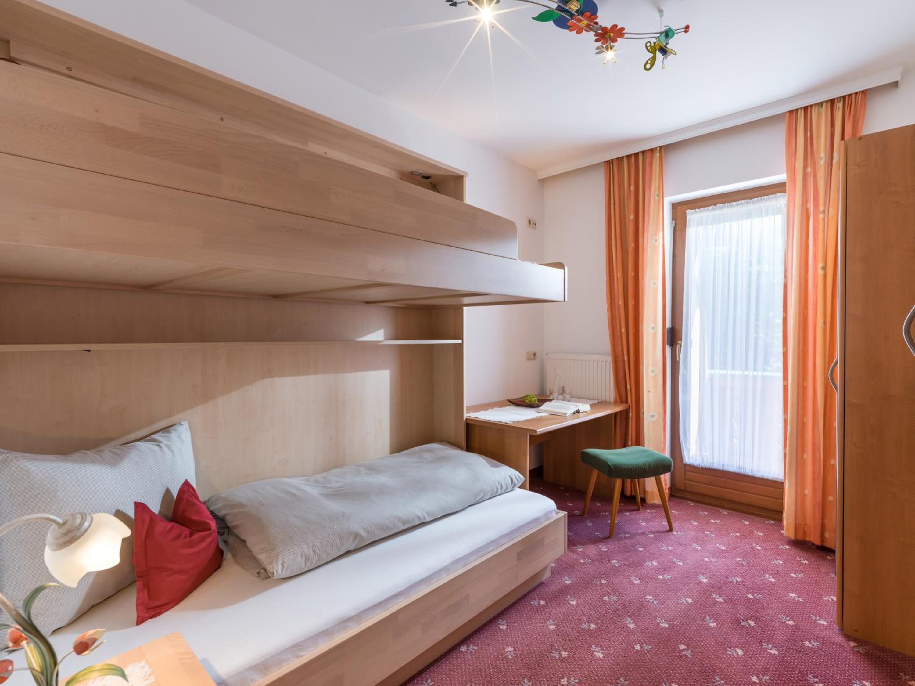 Deluxe Suite with Terrace photo 1