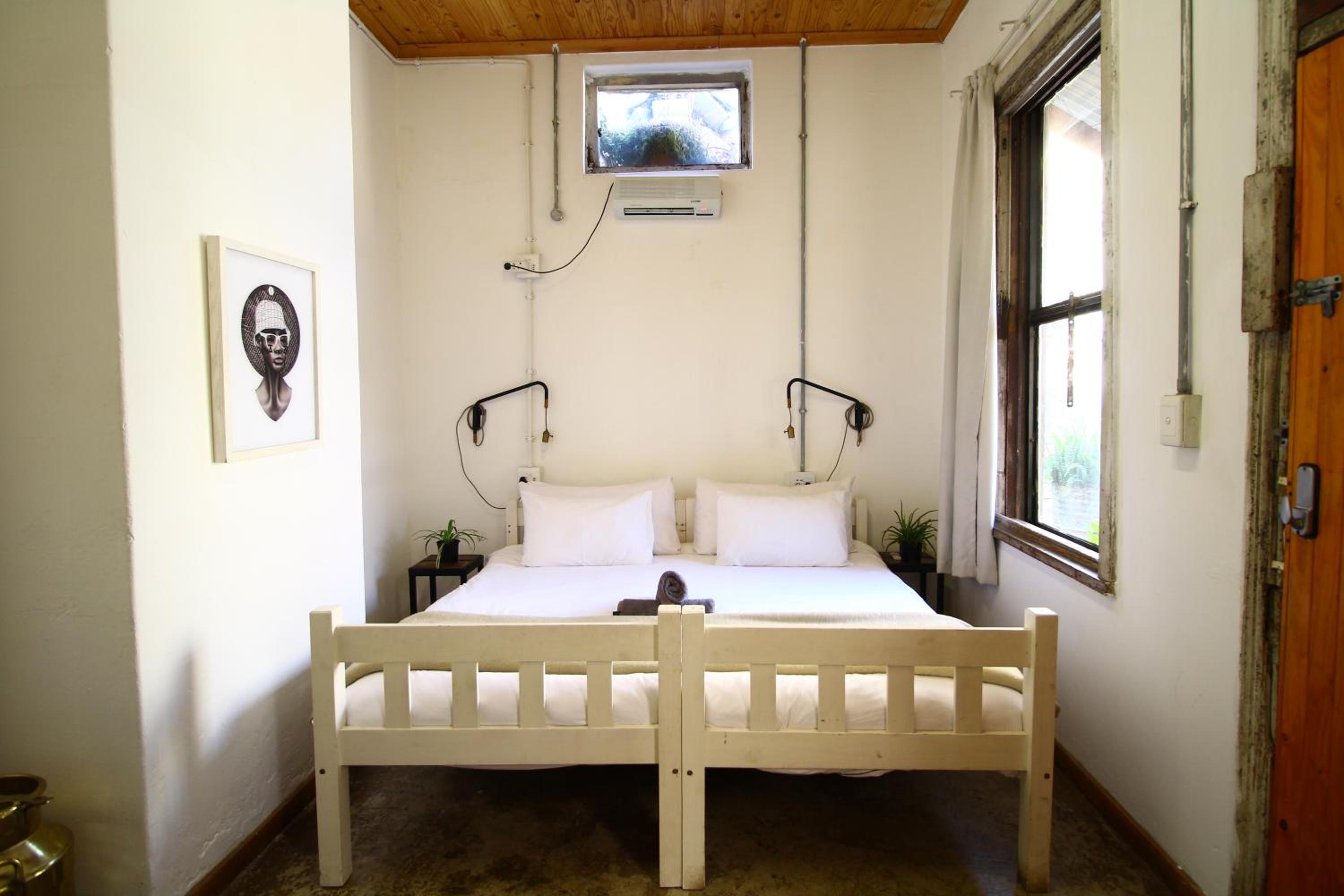 Deluxe King Suite photo 2