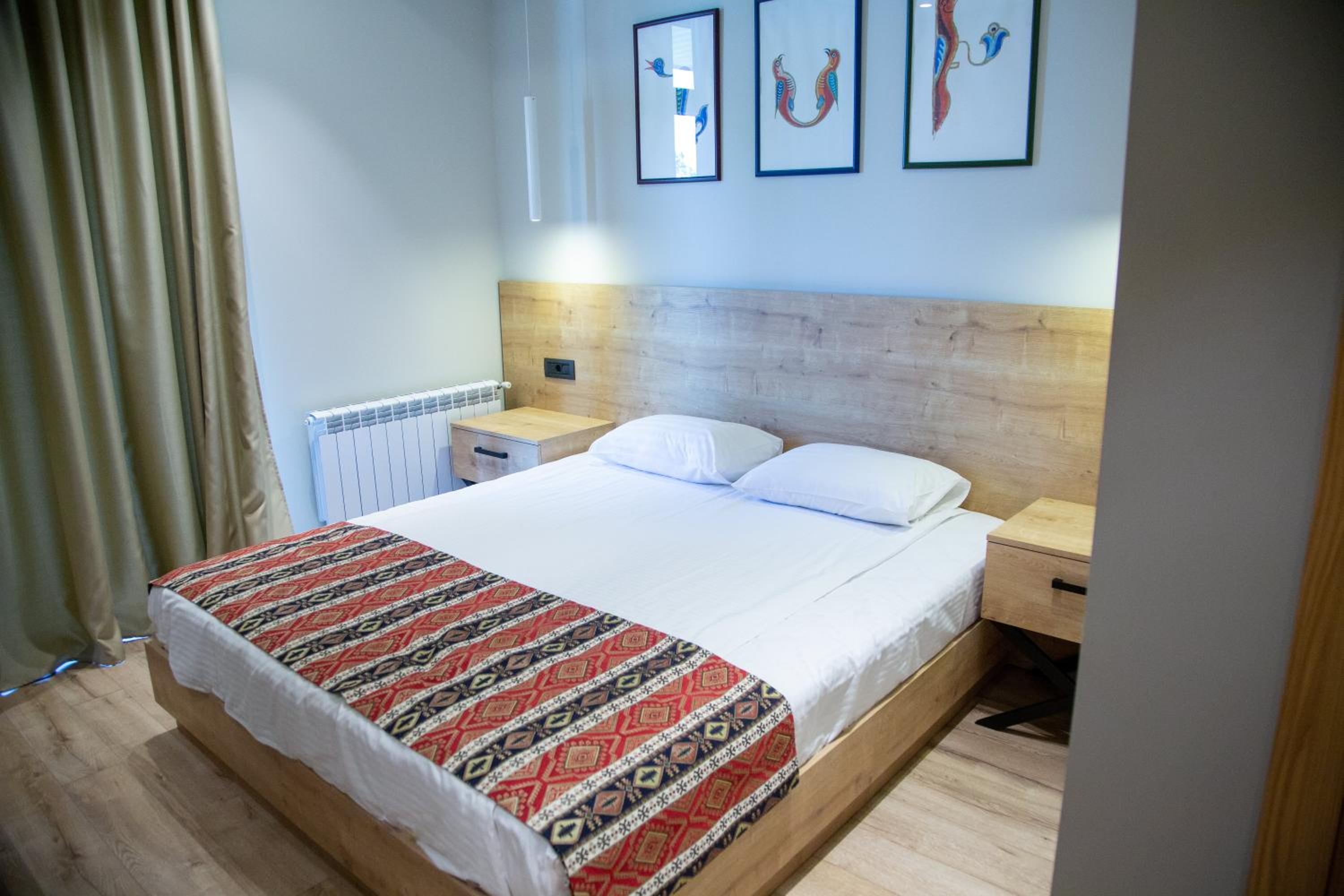 Deluxe Room (2 Adults + 1 Child) photo 2