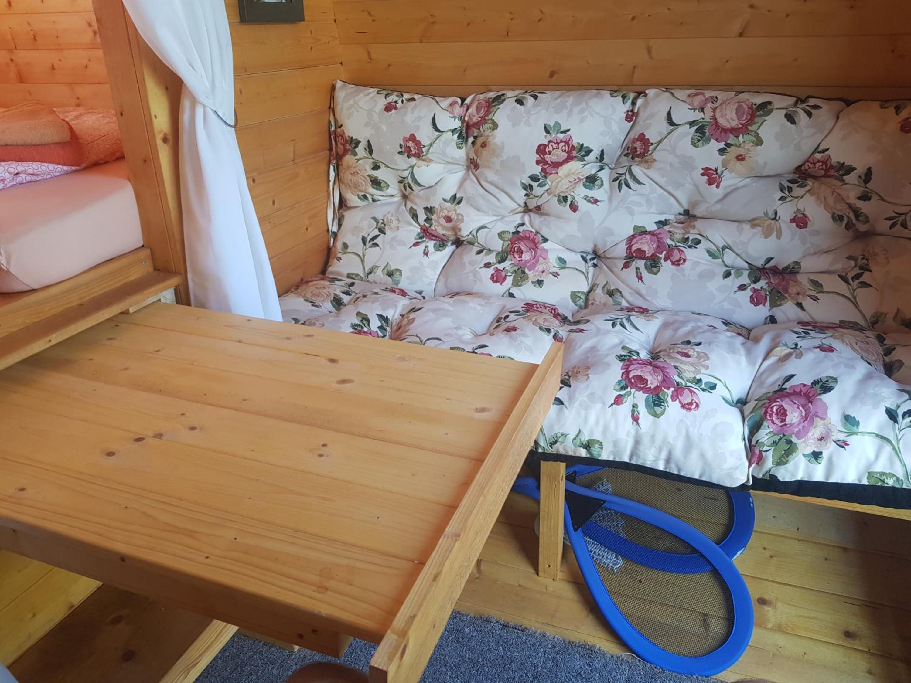 Mobile Home photo 3