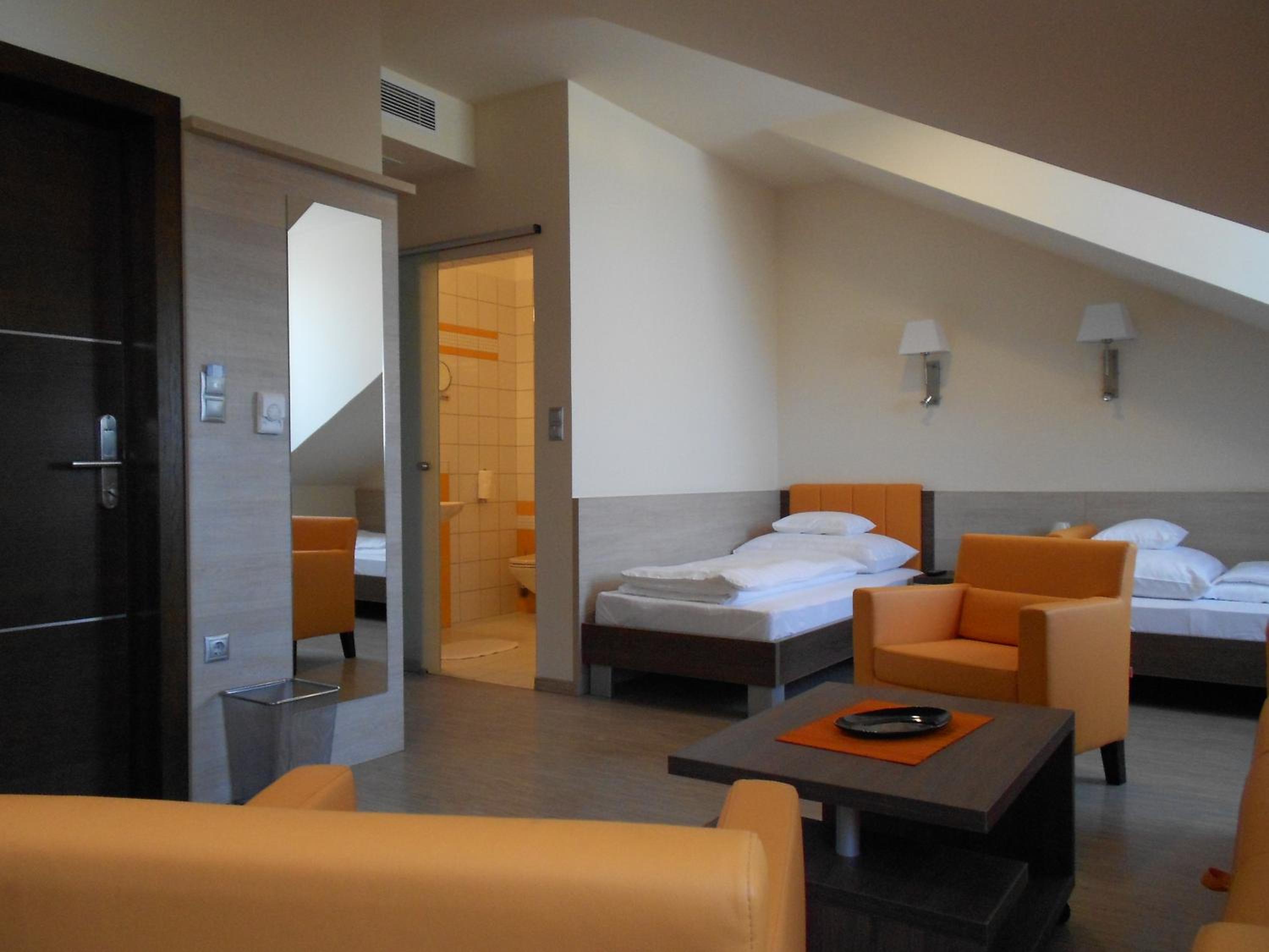 Triple Room photo 3
