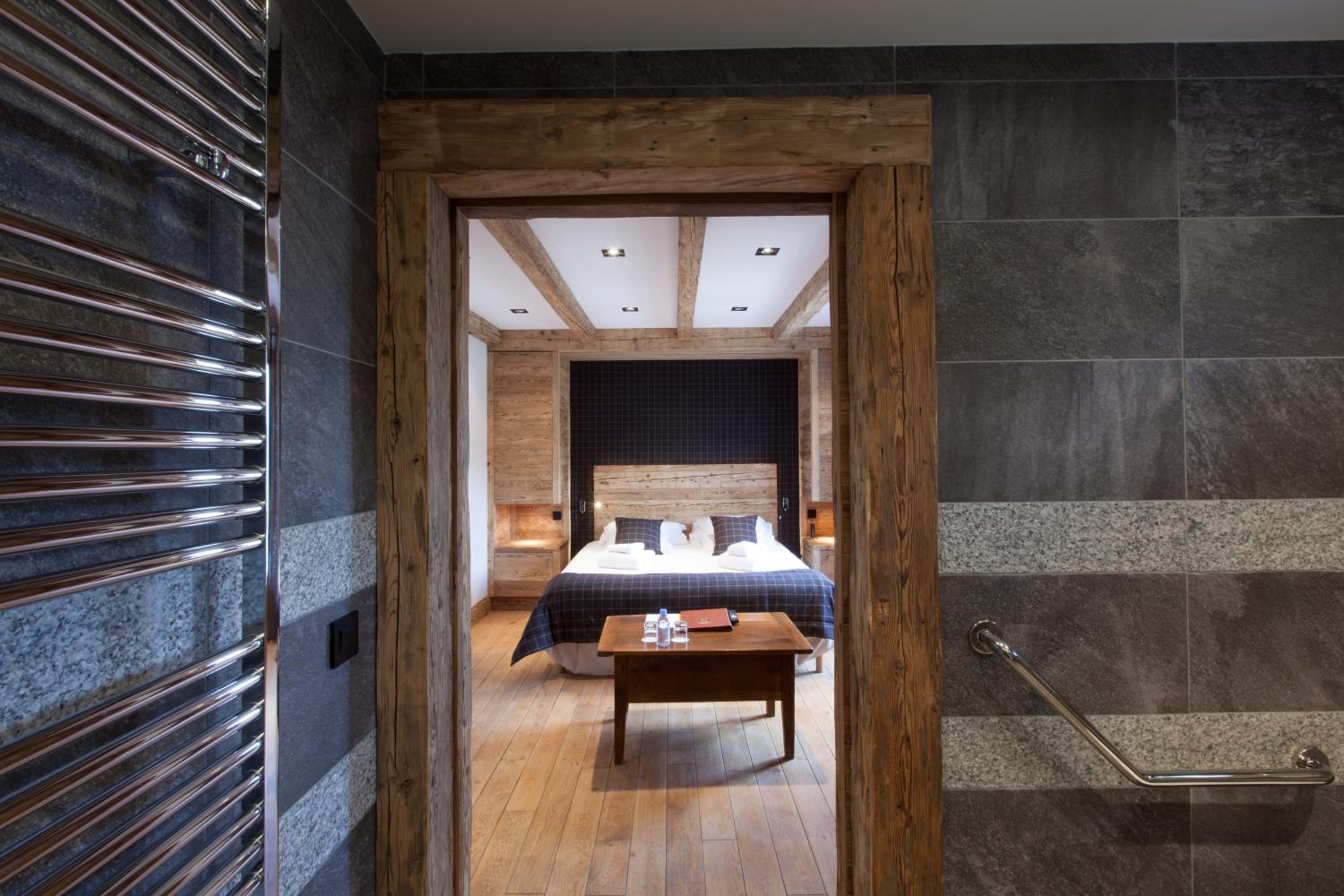 Superior Double or Twin Room - Photo 7