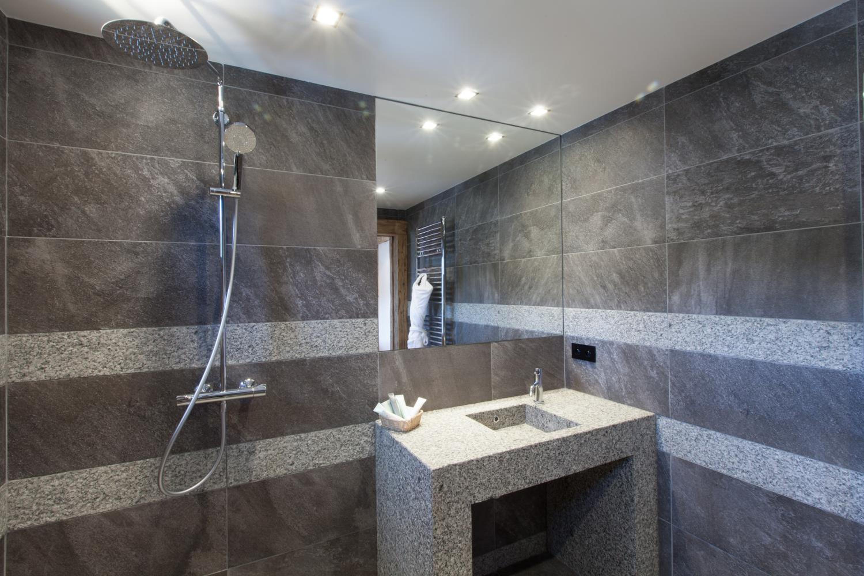 Superior Double or Twin Room - Photo 6