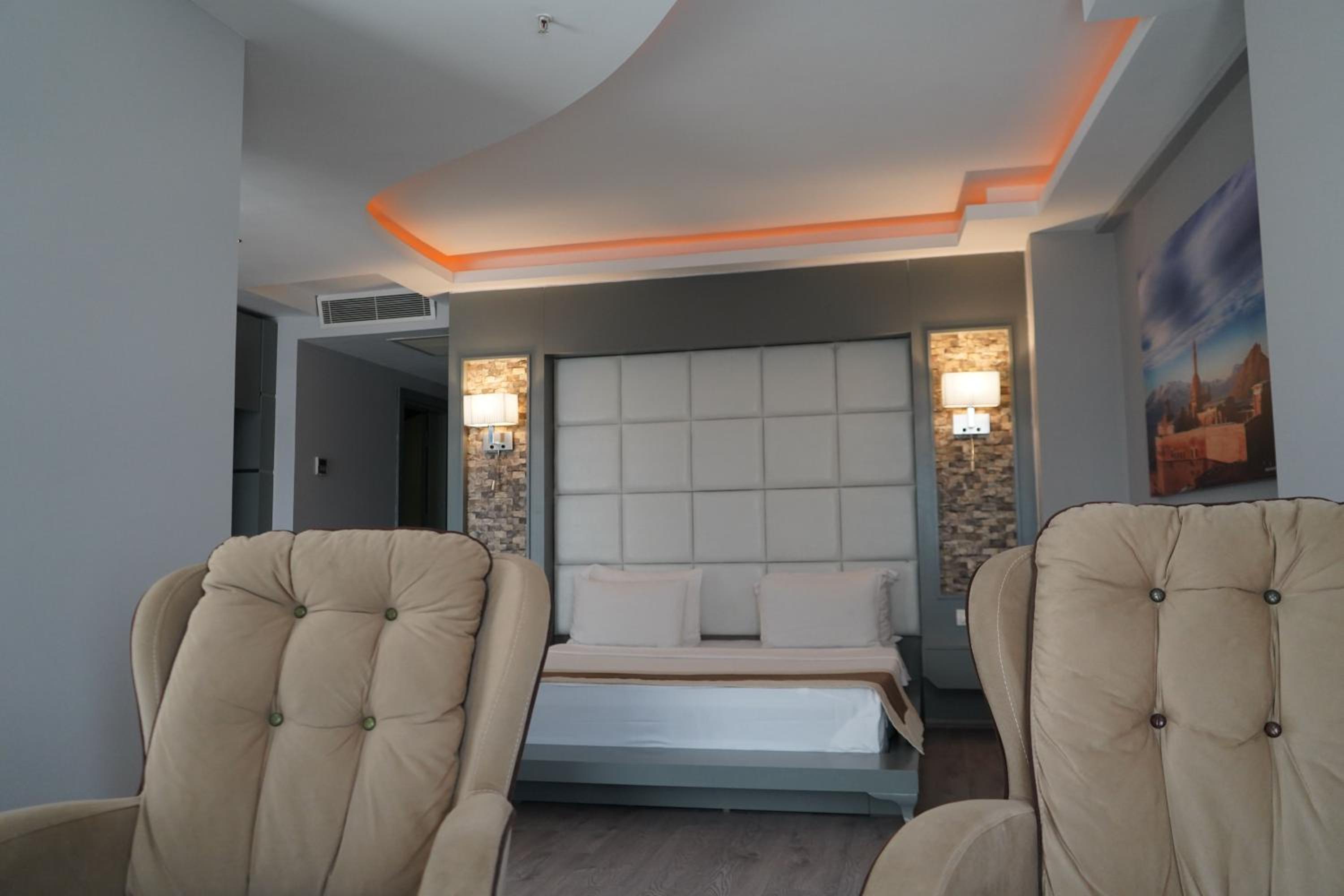 Deluxe Room with Sea View