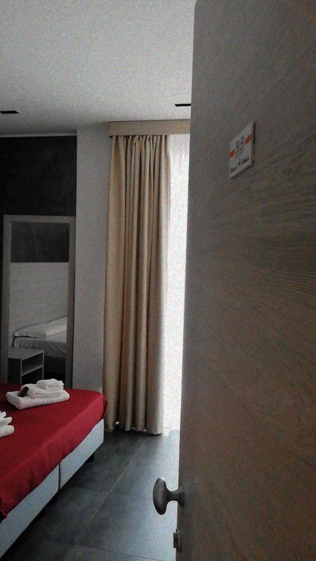 Standard Double or Twin Room with Balcony - Photo 30