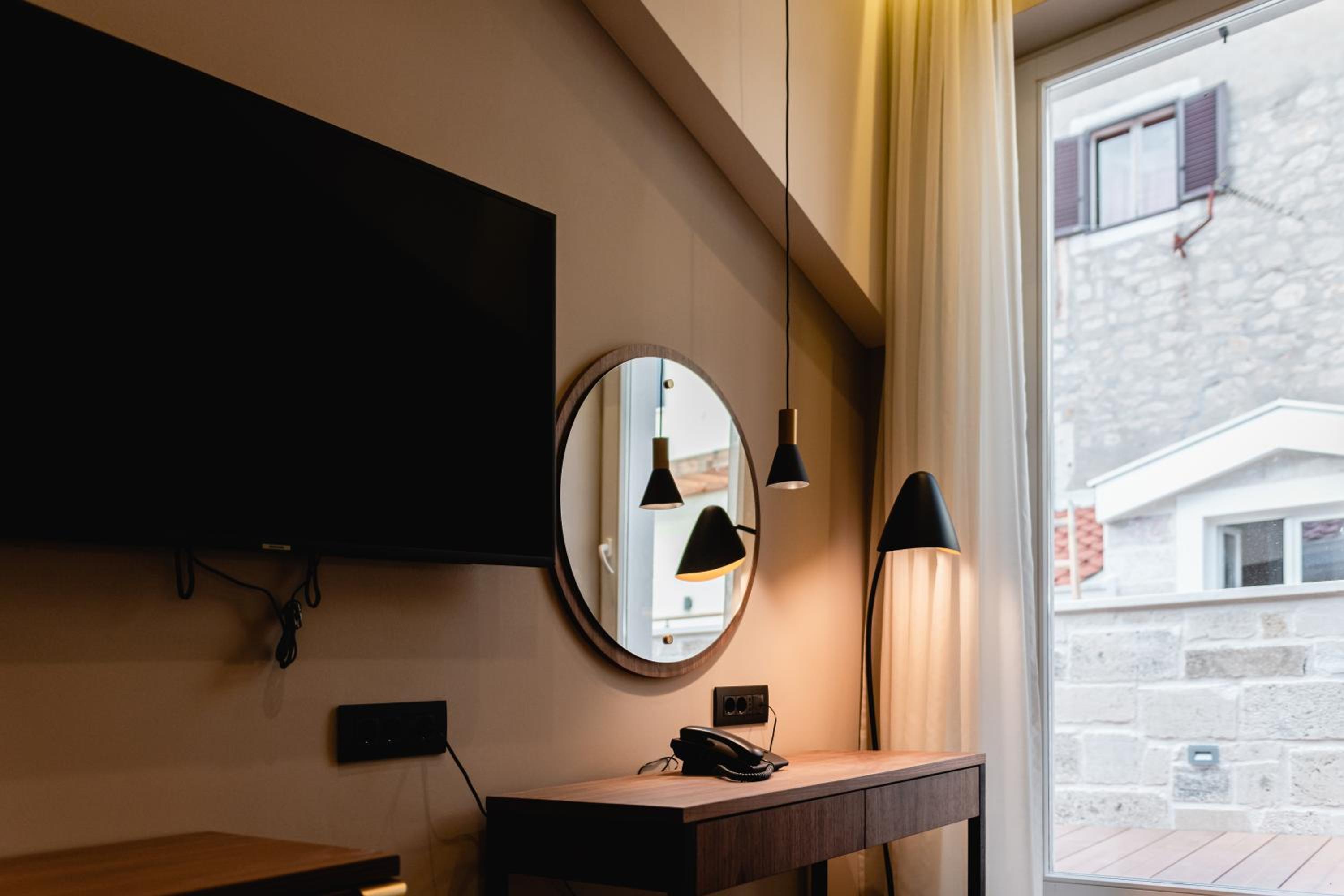 Superior Double or Twin Room with Terrace - Photo 4