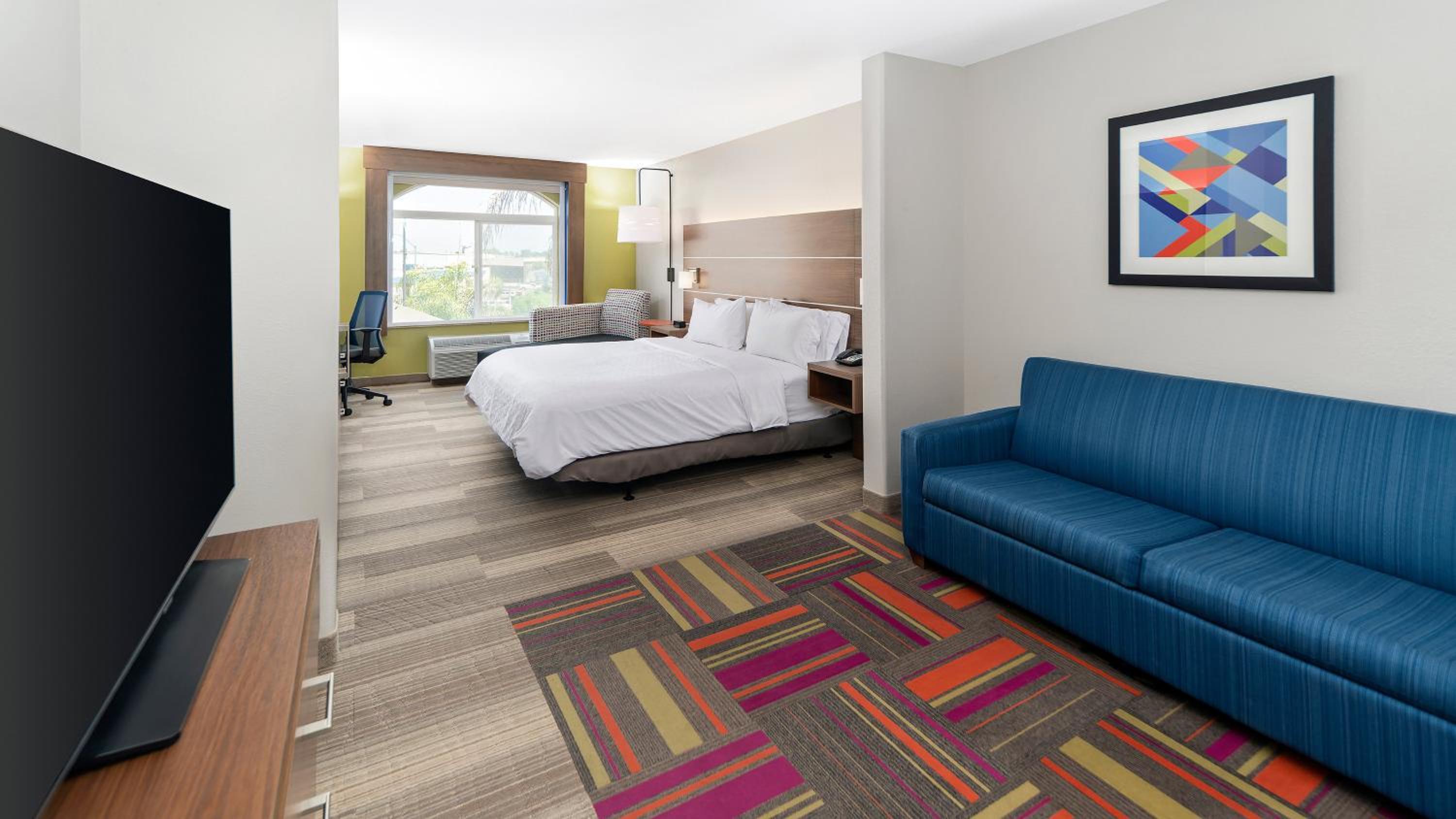 King Suite - Photo 1