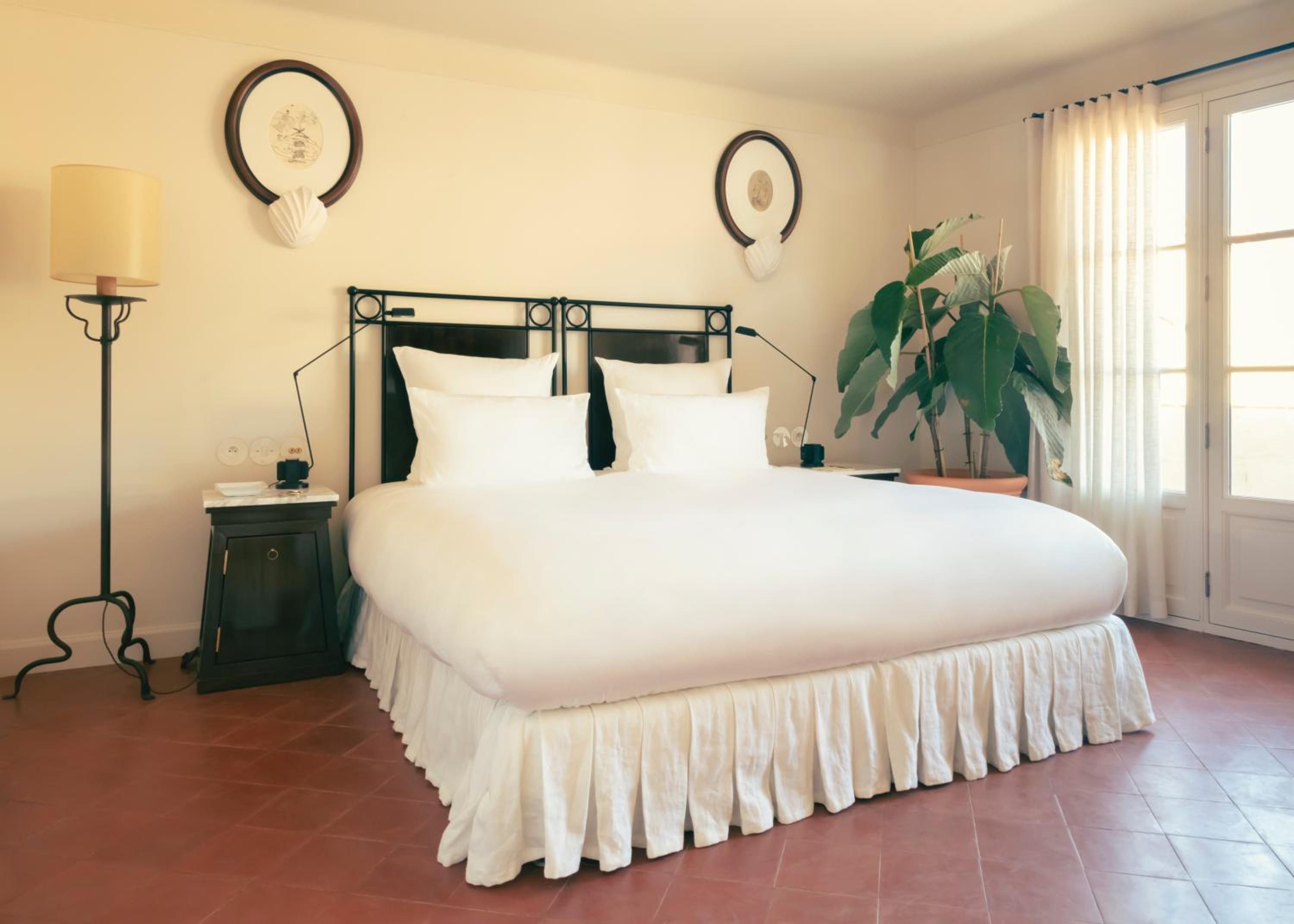 Chambre de Luxe avec Terrasse – Vue sur Mer Chambre de Luxe avec Terrasse – Vue sur Mer
