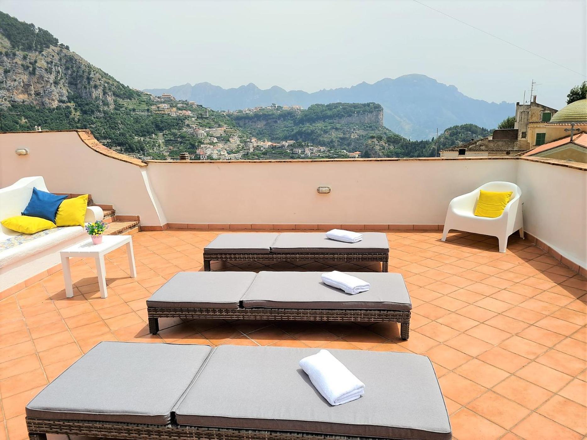 Apartment with Sea View - Photo 44