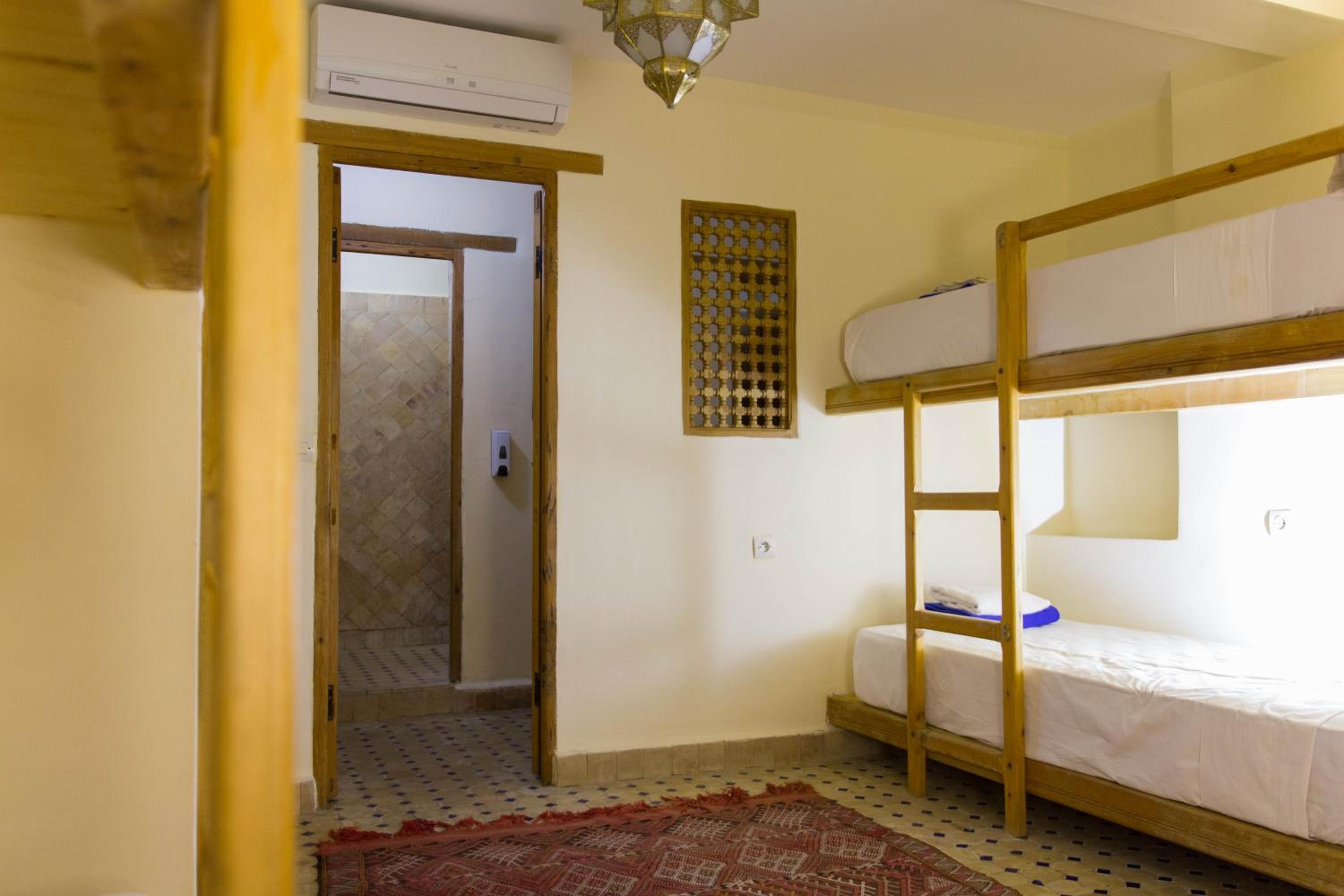 Single Bed In Mixed Dormitory Room photo 3