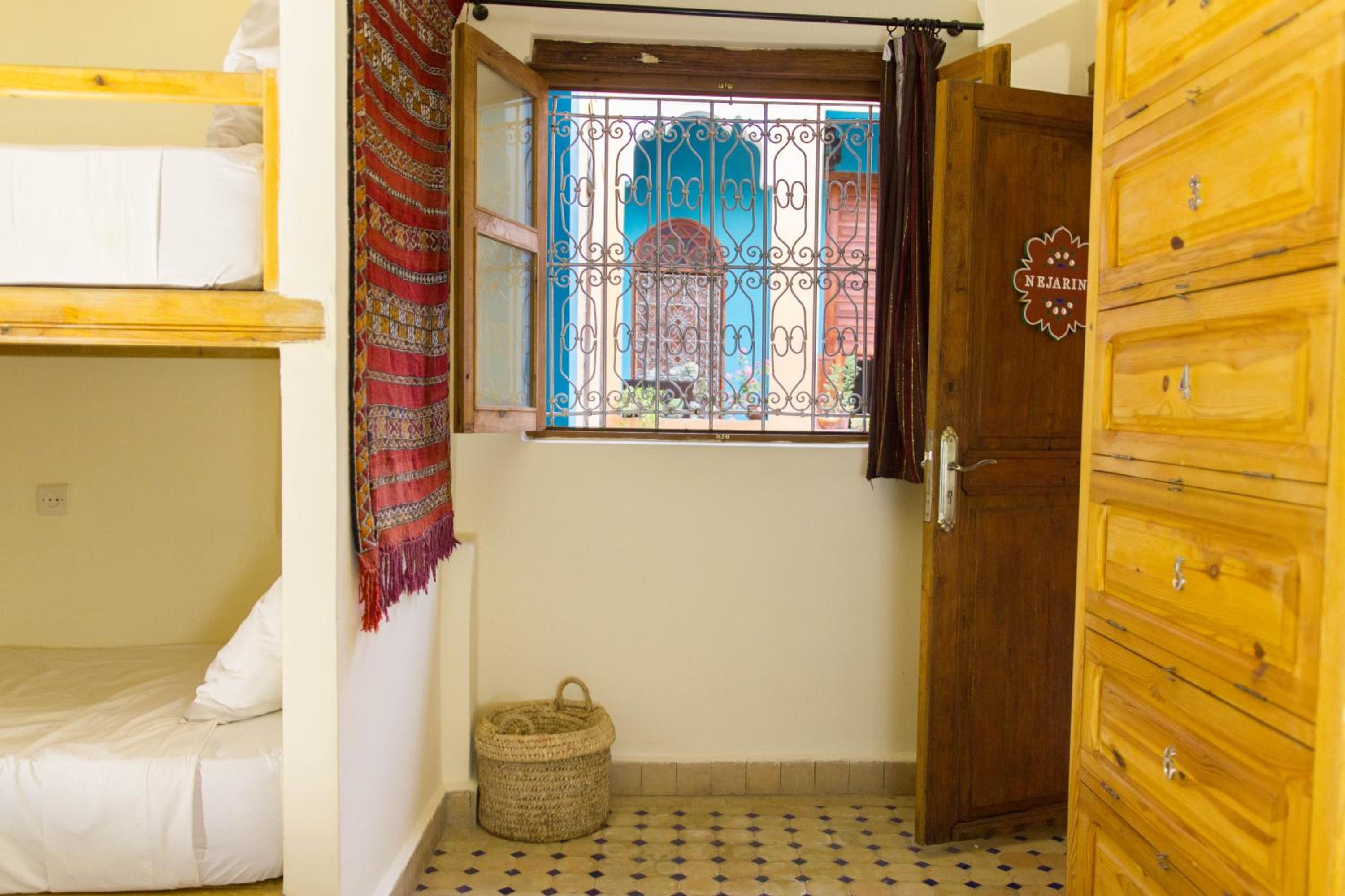 Single Bed In Mixed Dormitory Room photo 1