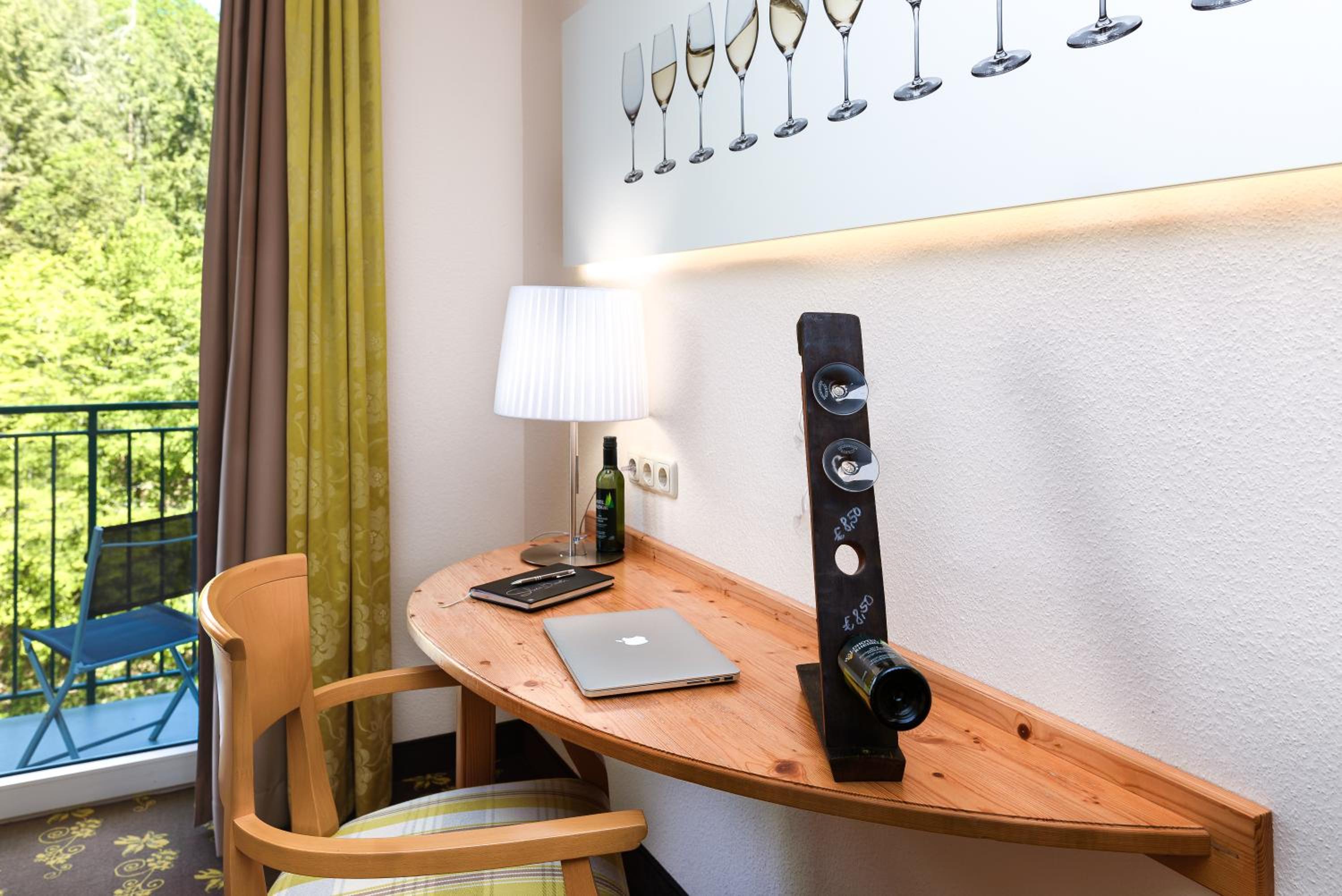 Comfort Double Room with Balcony - Photo 2
