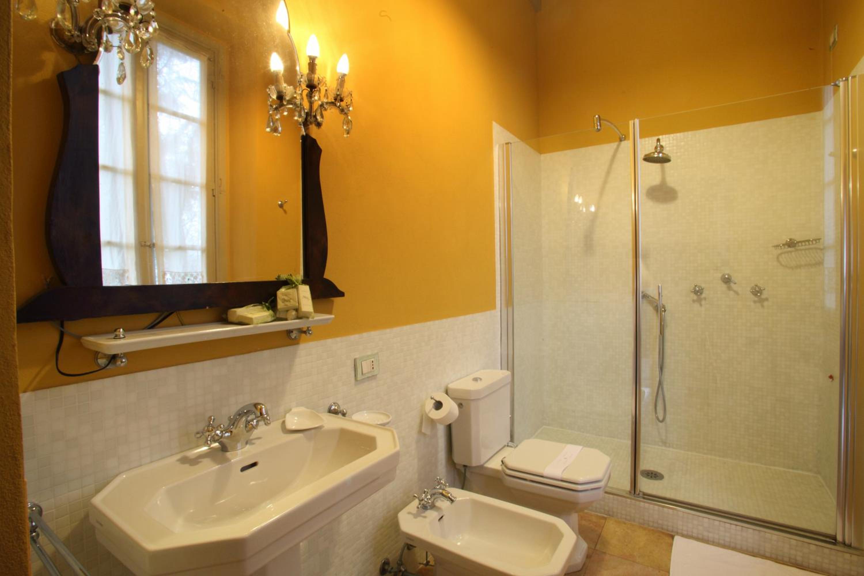 Double Room - Photo 4