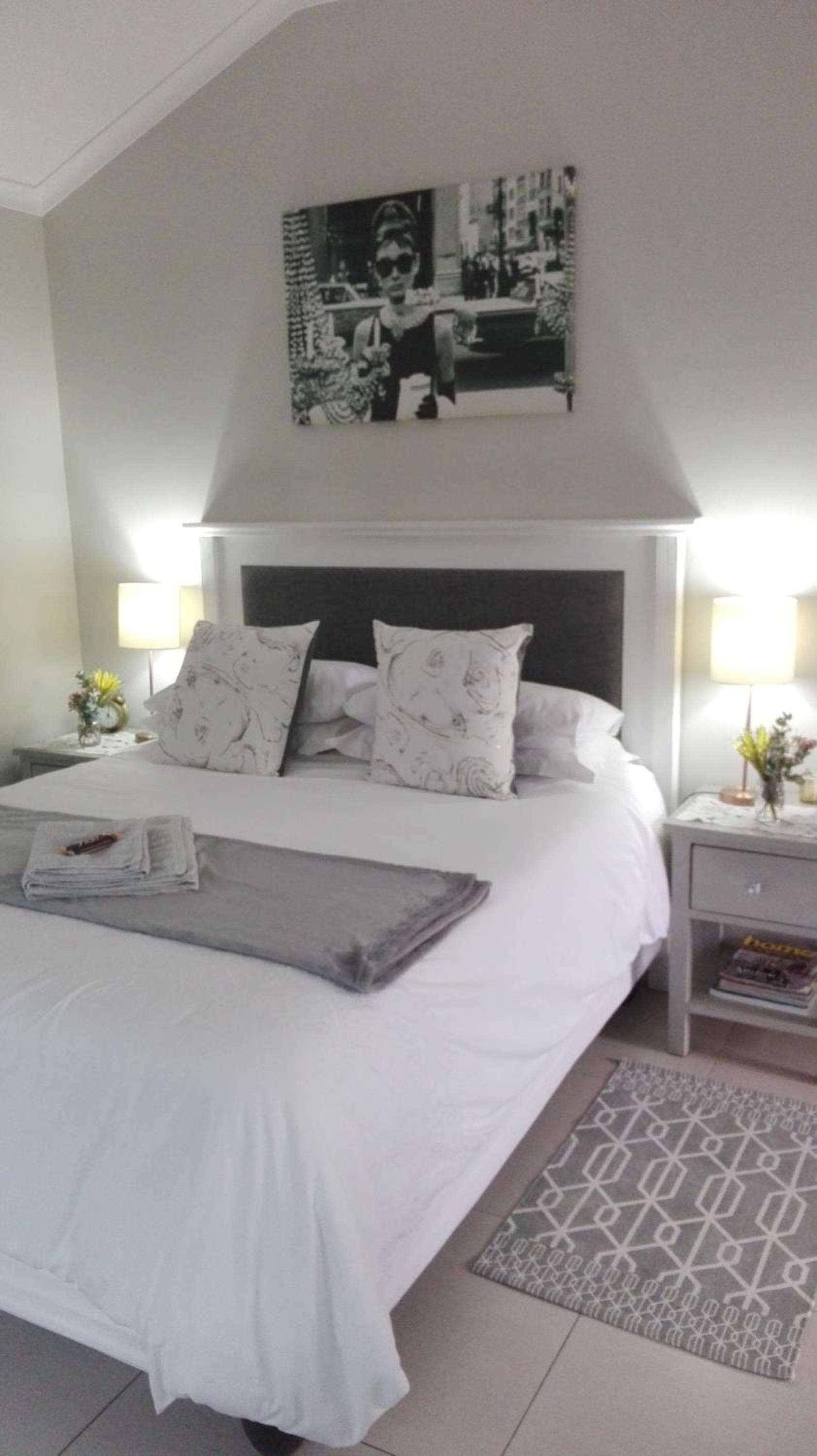 Studio Apartment - Photo 11
