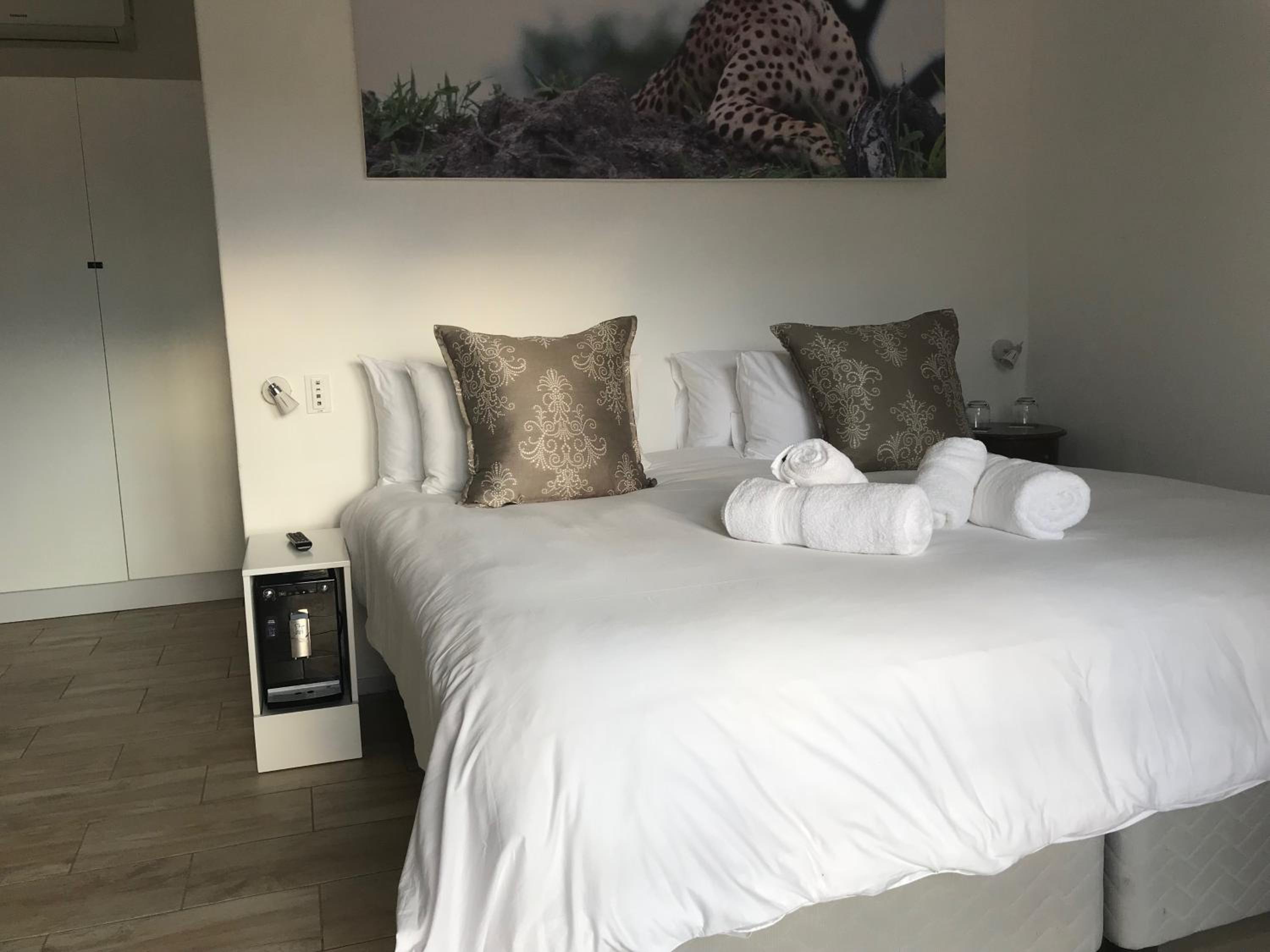 Deluxe Room (Valley Facing)