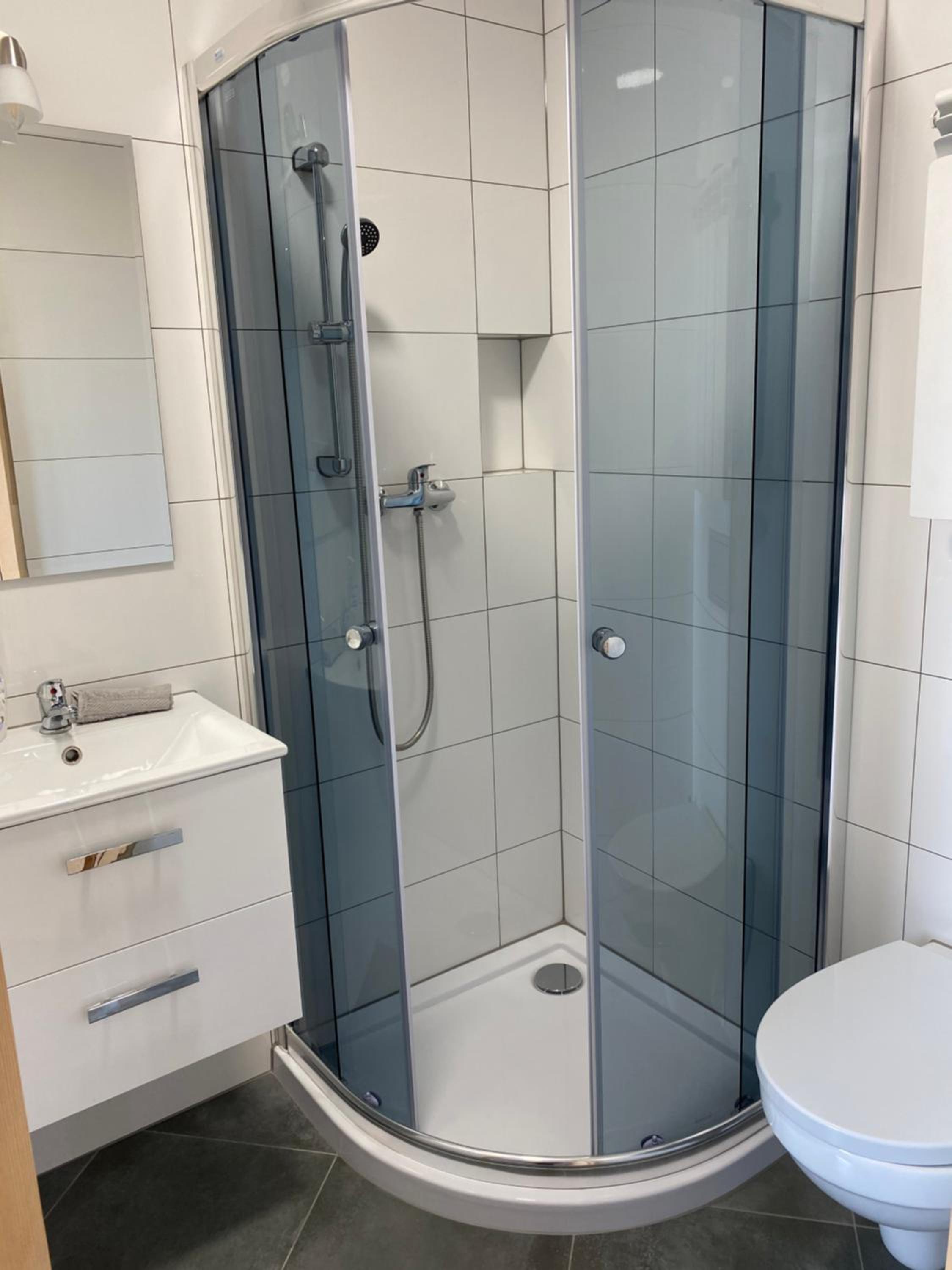 Triple Room with Private Bathroom - Photo 2