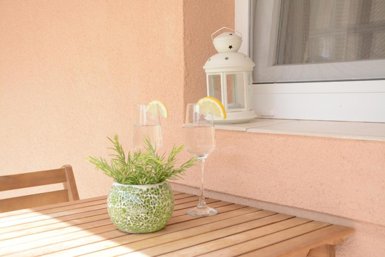 Apartment with Balcony photo 1