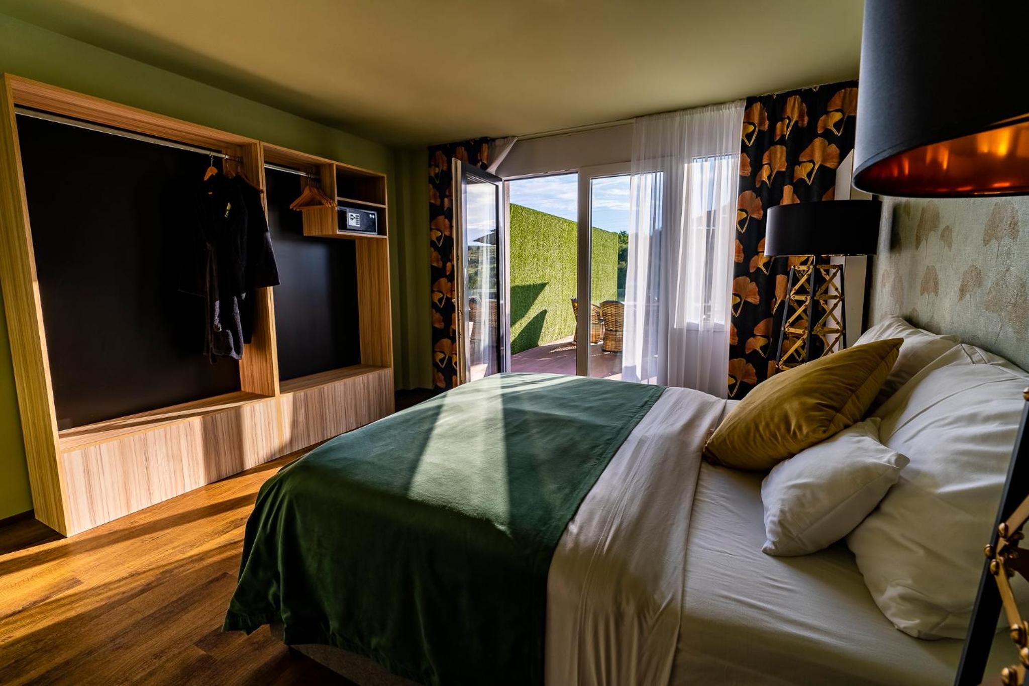 Penthouse Suite with Terrace photo 3