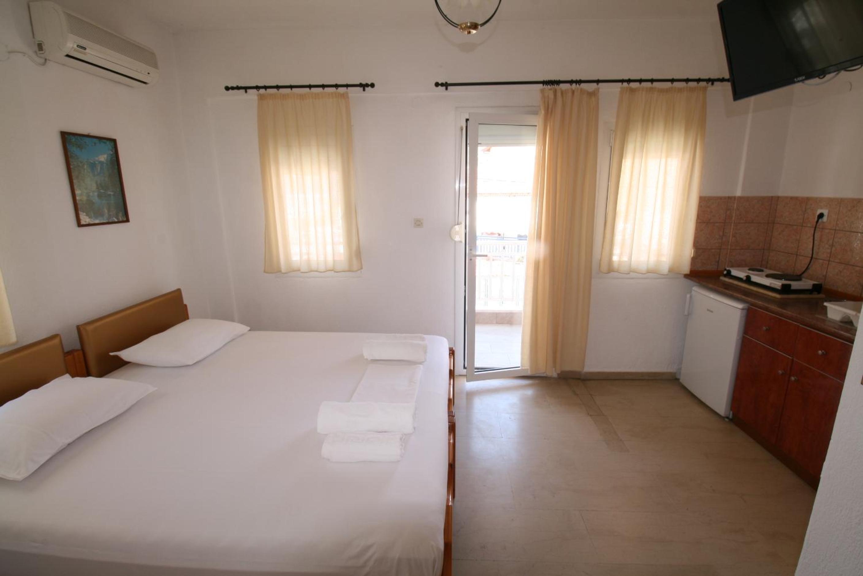 Triple Room with Terrace