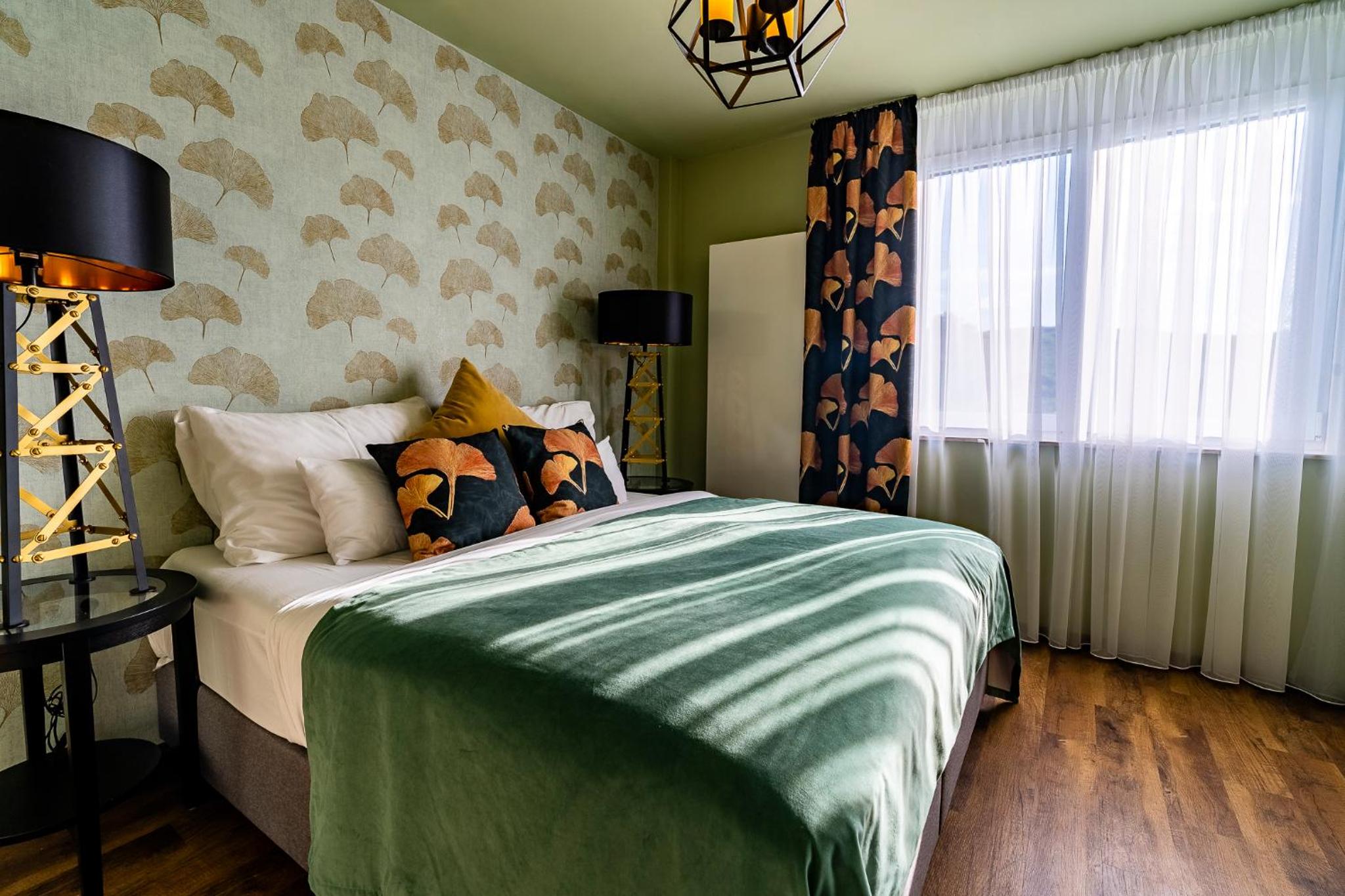 One-Bedroom Suite - Photo 10